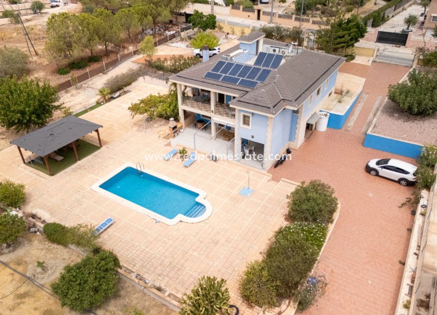 Videresalg - Villa -
Alicante - Rebolledo