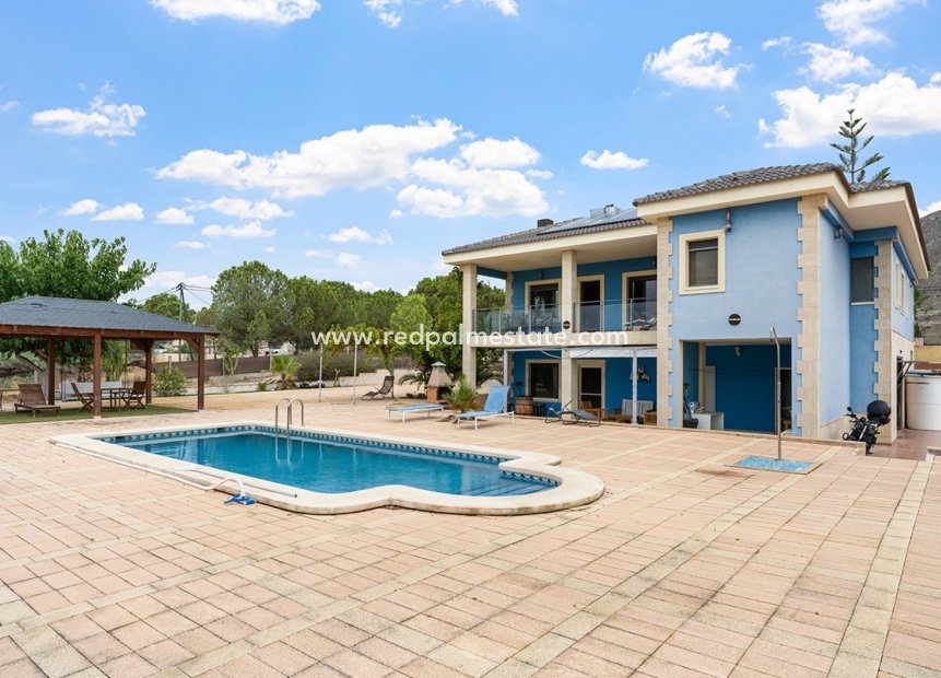 Videresalg - Villa -
Alicante - Rebolledo