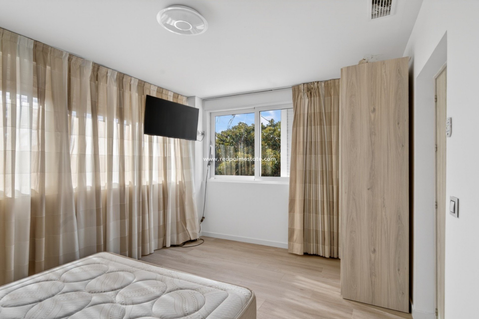 Videresalg - Villa -
Alicante - Rebolledo