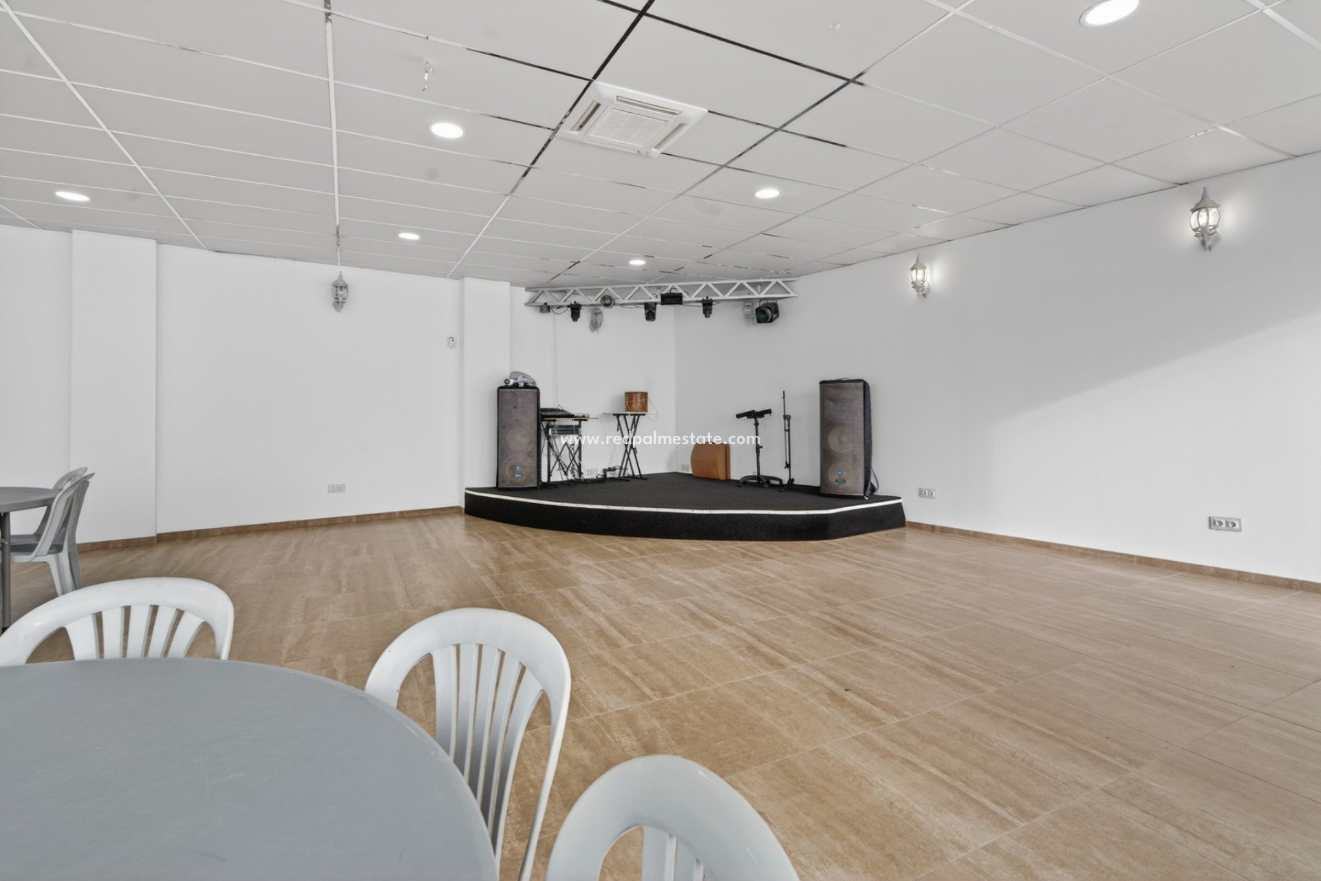 Videresalg - Villa -
Alicante - Rebolledo