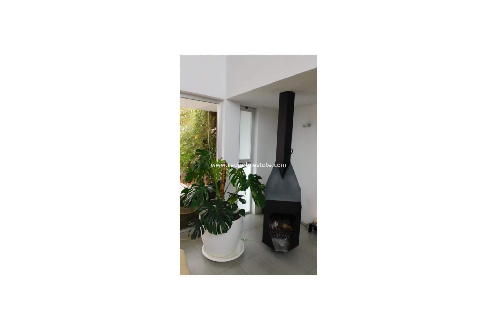 Videresalg - Villa -
Alicante