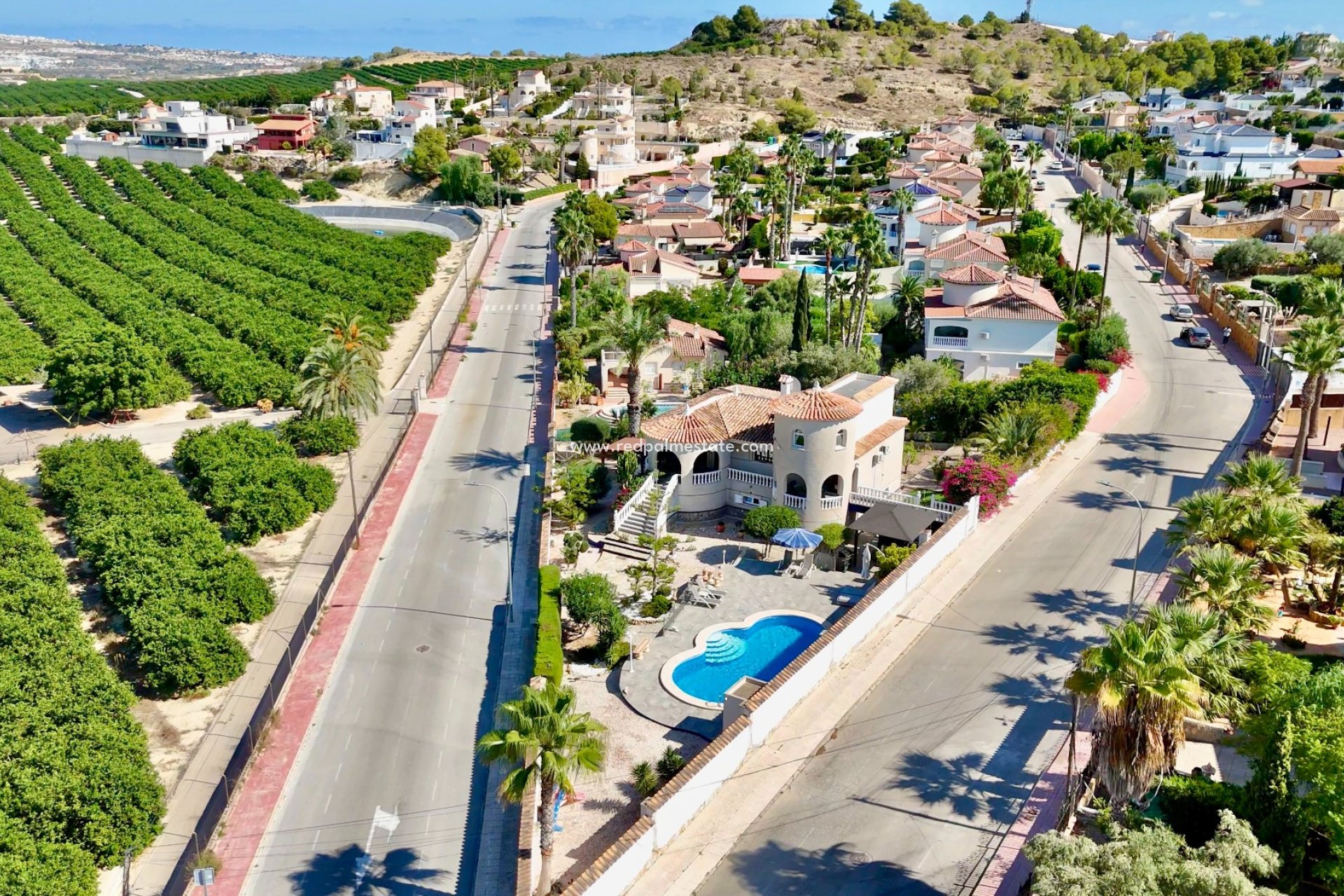 Videresalg - Villa -
Almoradí - Inland