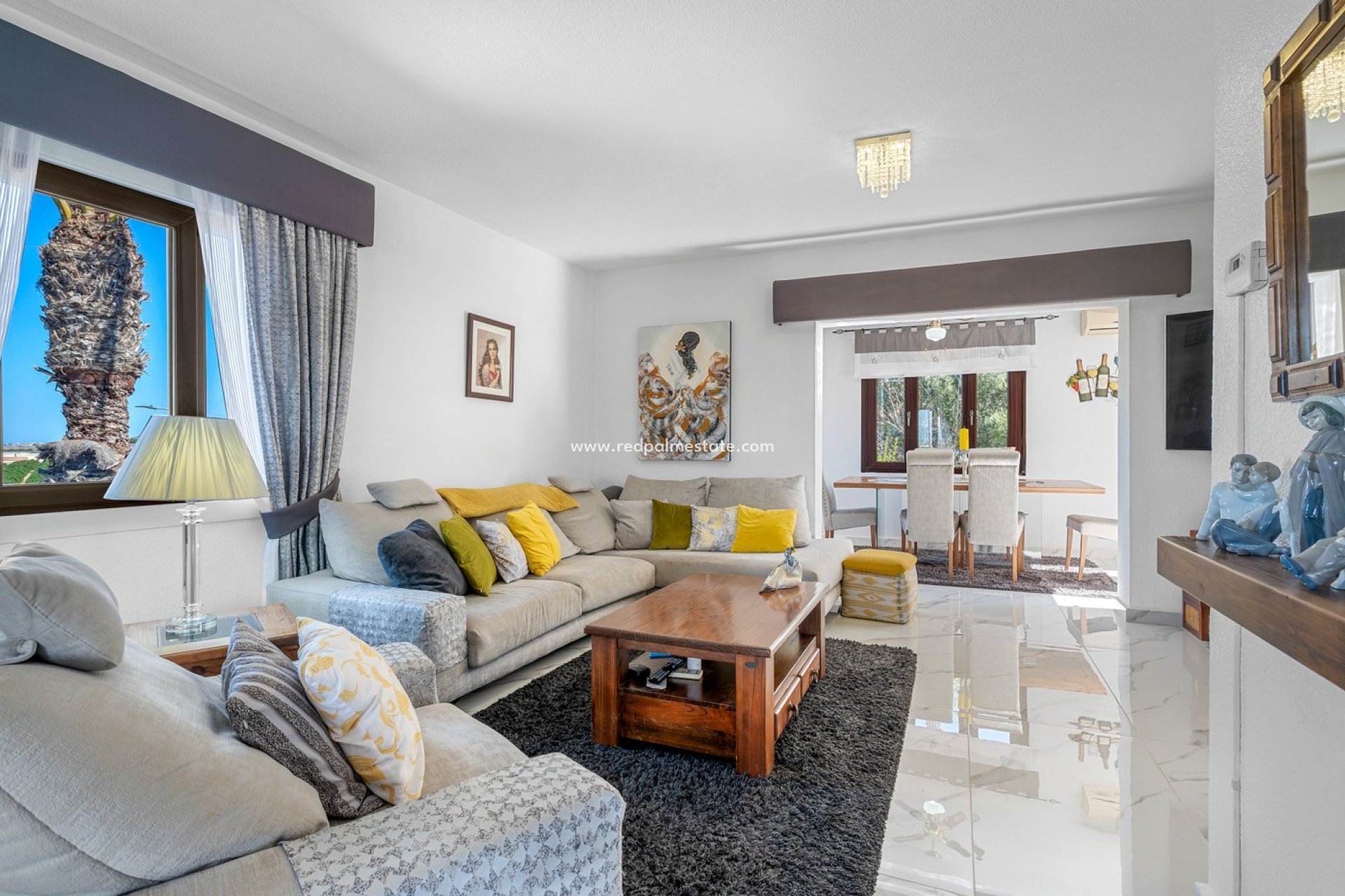 Videresalg - Villa -
Almoradí - Inland