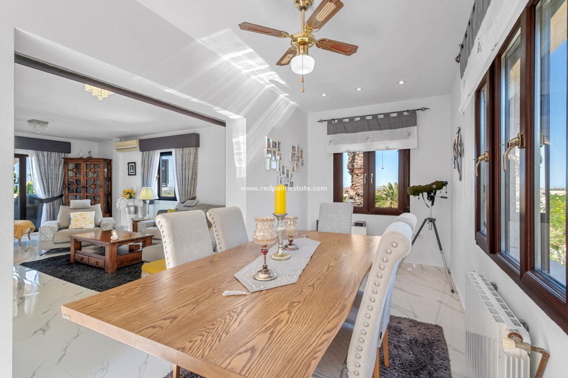 Videresalg - Villa -
Almoradí - Inland