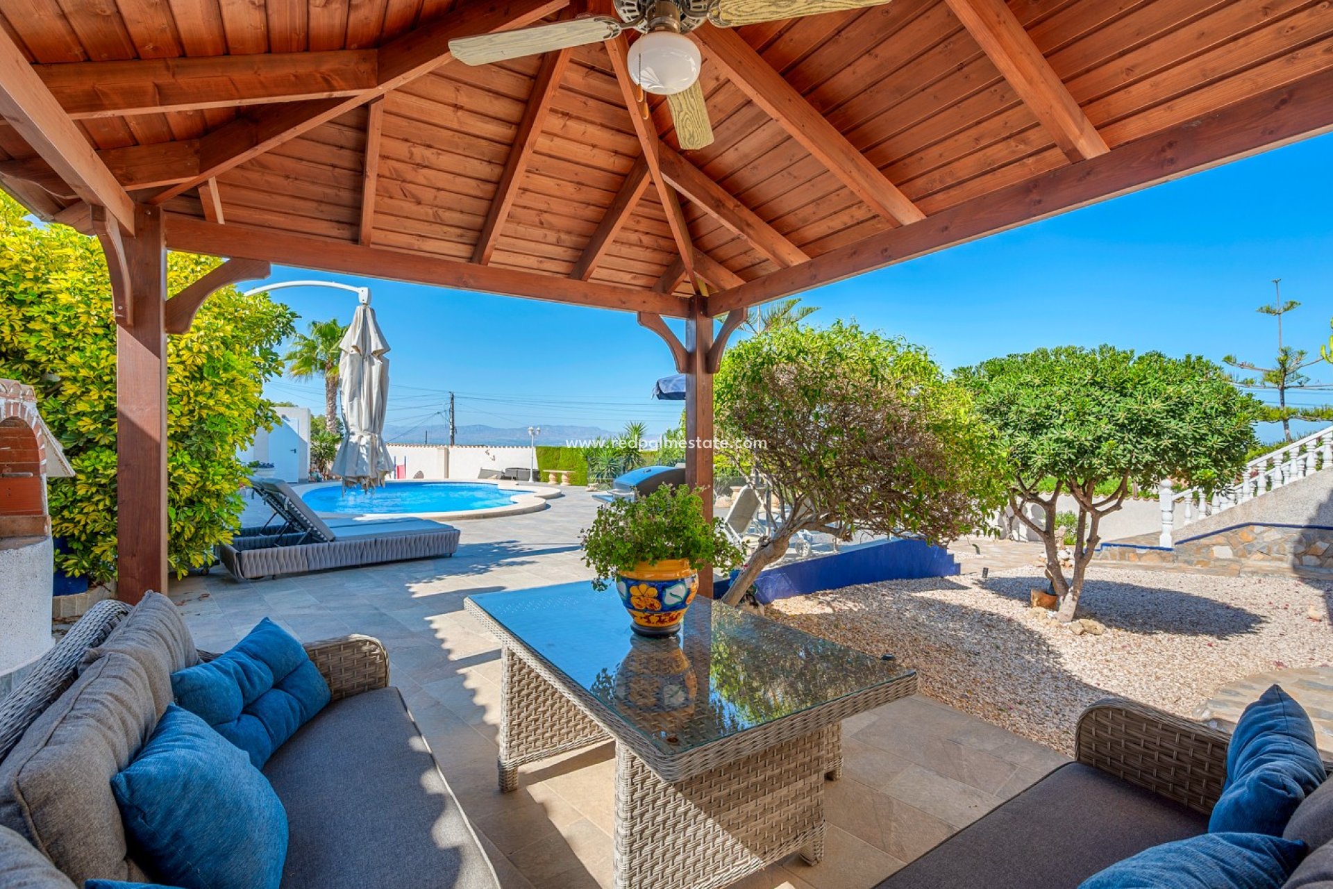 Videresalg - Villa -
Almoradí - Inland