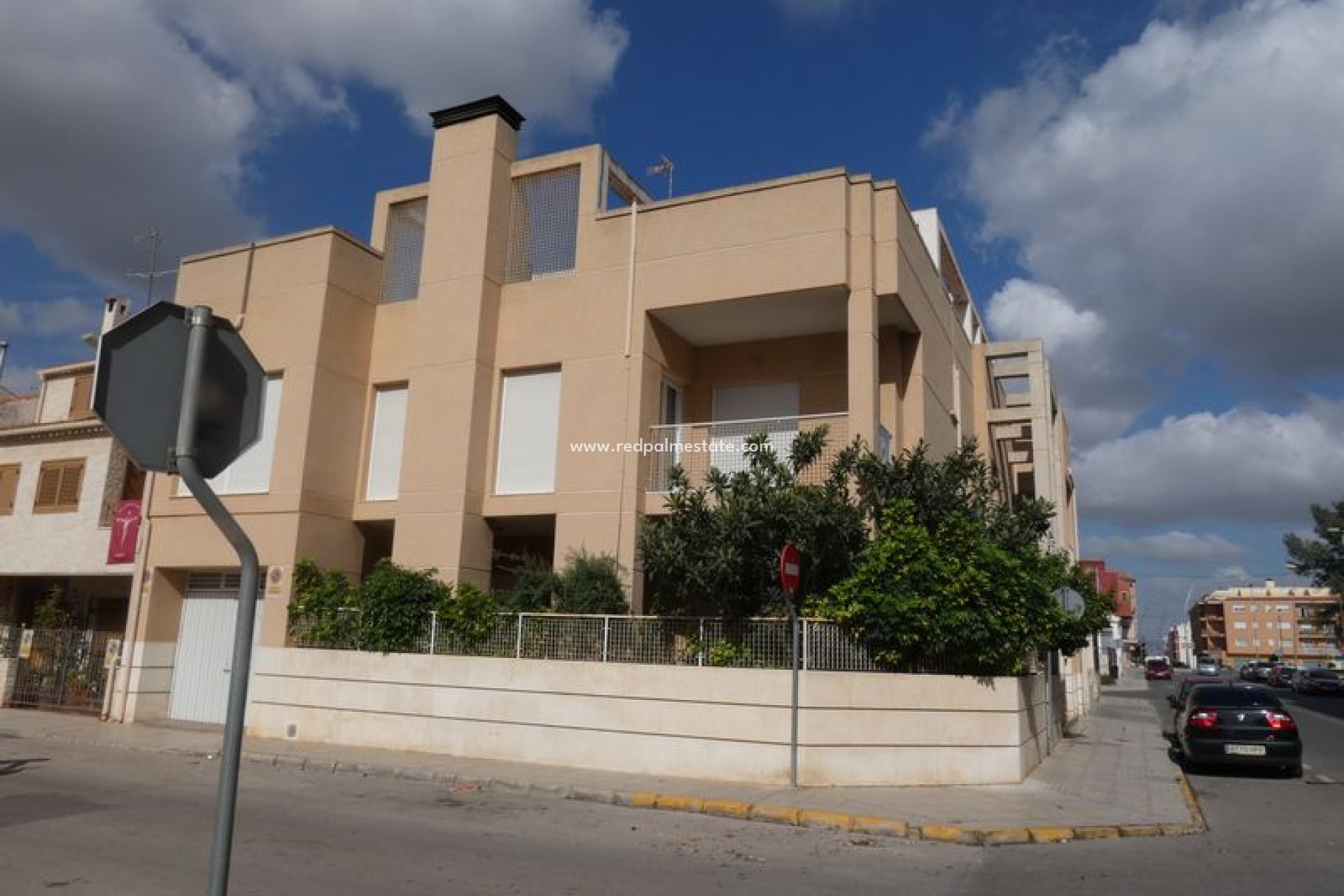 Videresalg - Villa -
Almoradí - Inland