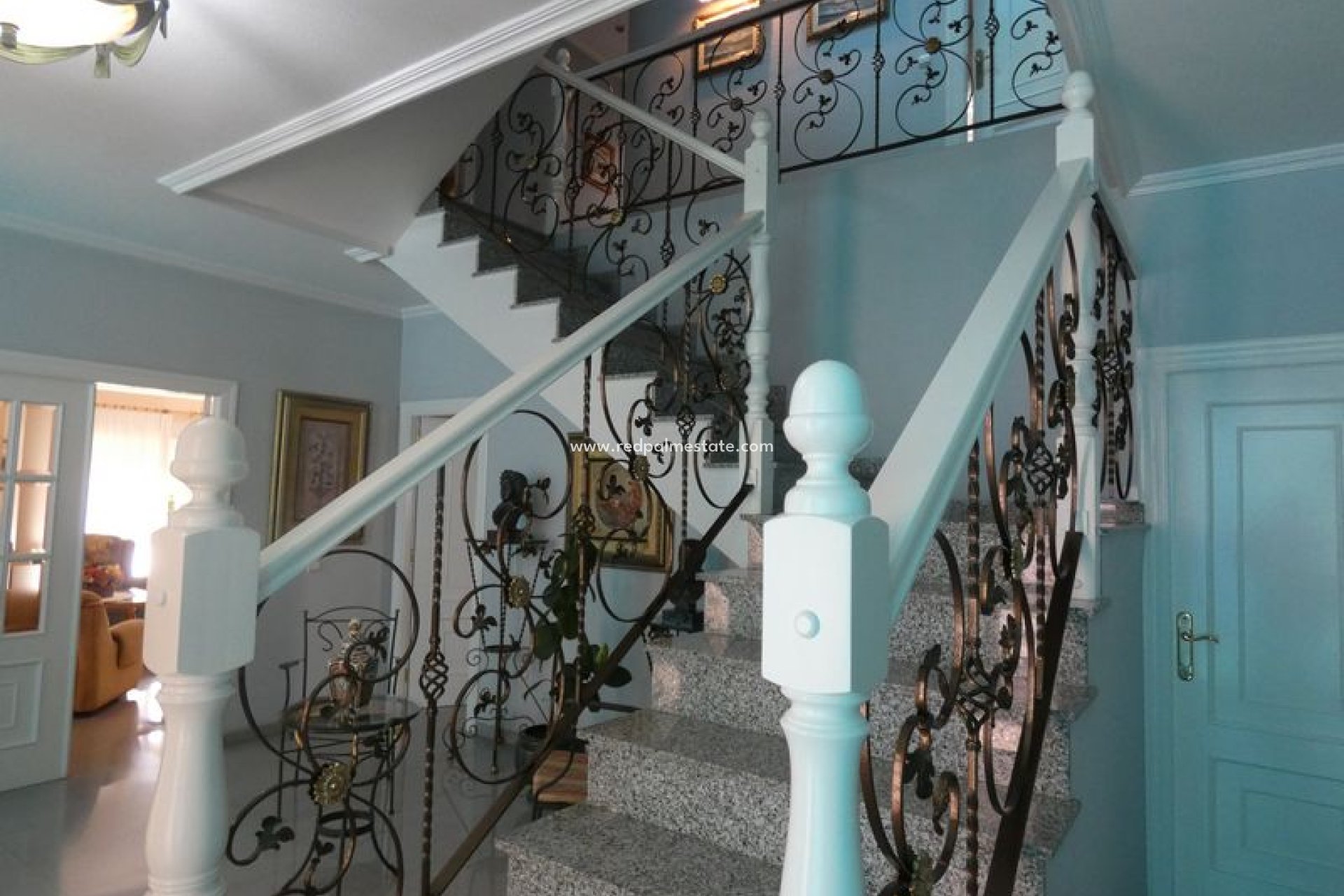 Videresalg - Villa -
Almoradí - Inland