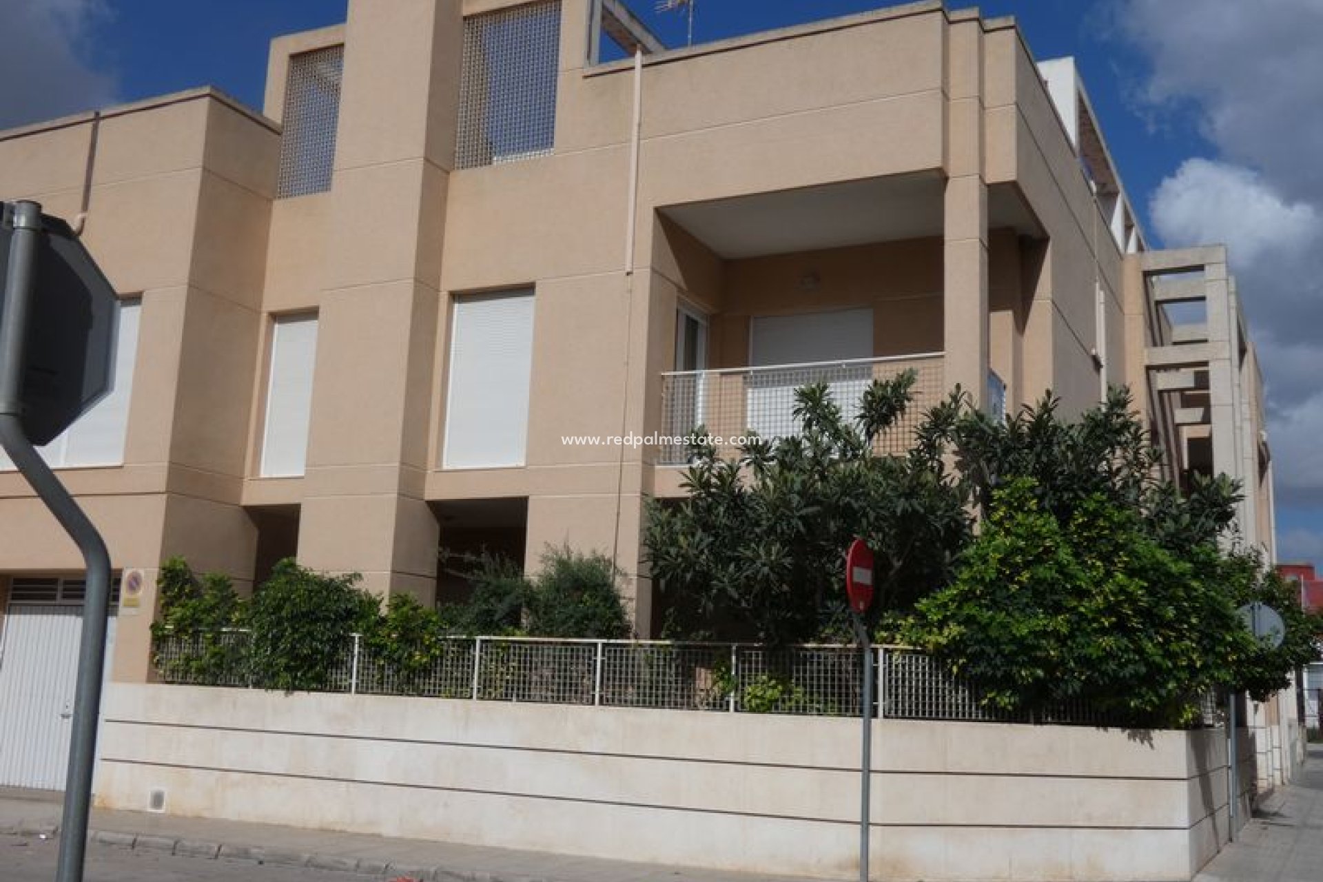 Videresalg - Villa -
Almoradí - Inland