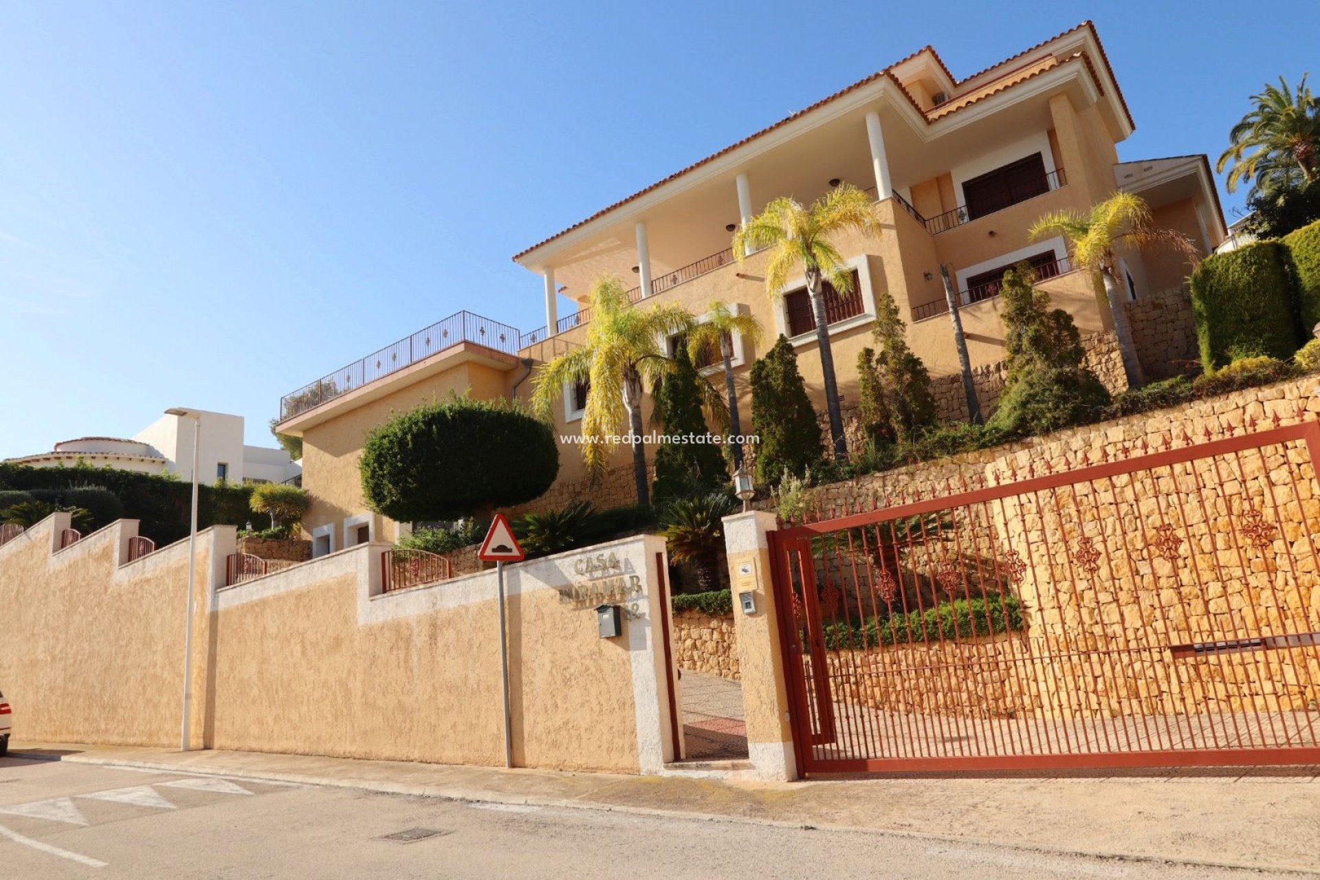 Videresalg - Villa -
Altea