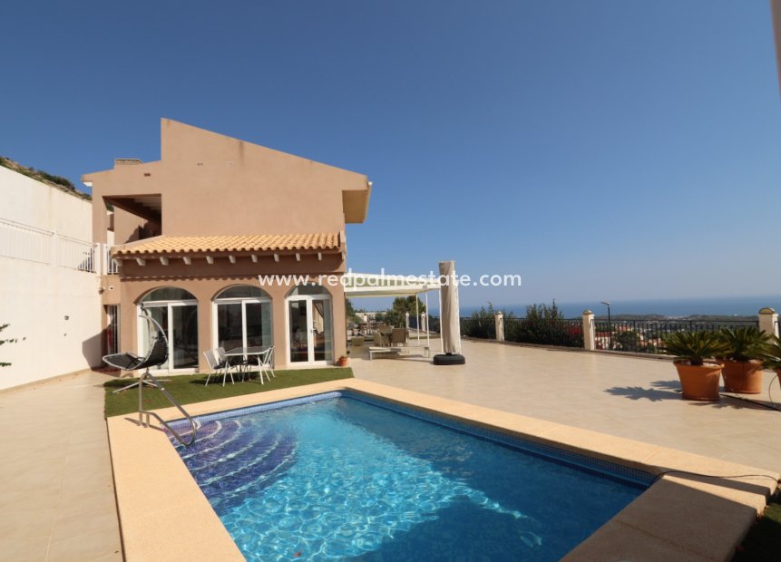 Videresalg - Villa -
Altea