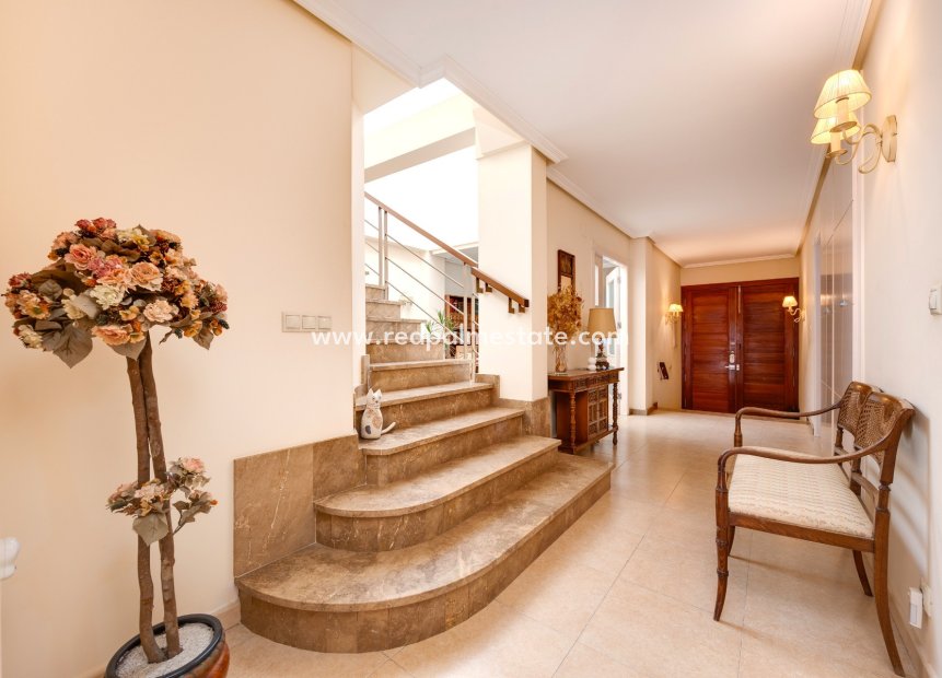 Videresalg - Villa -
Benejúzar - Inland