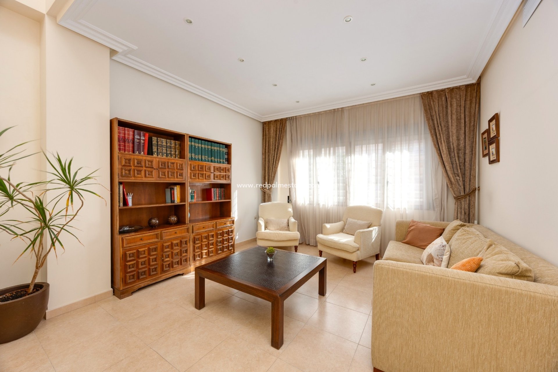 Videresalg - Villa -
Benejúzar - Inland