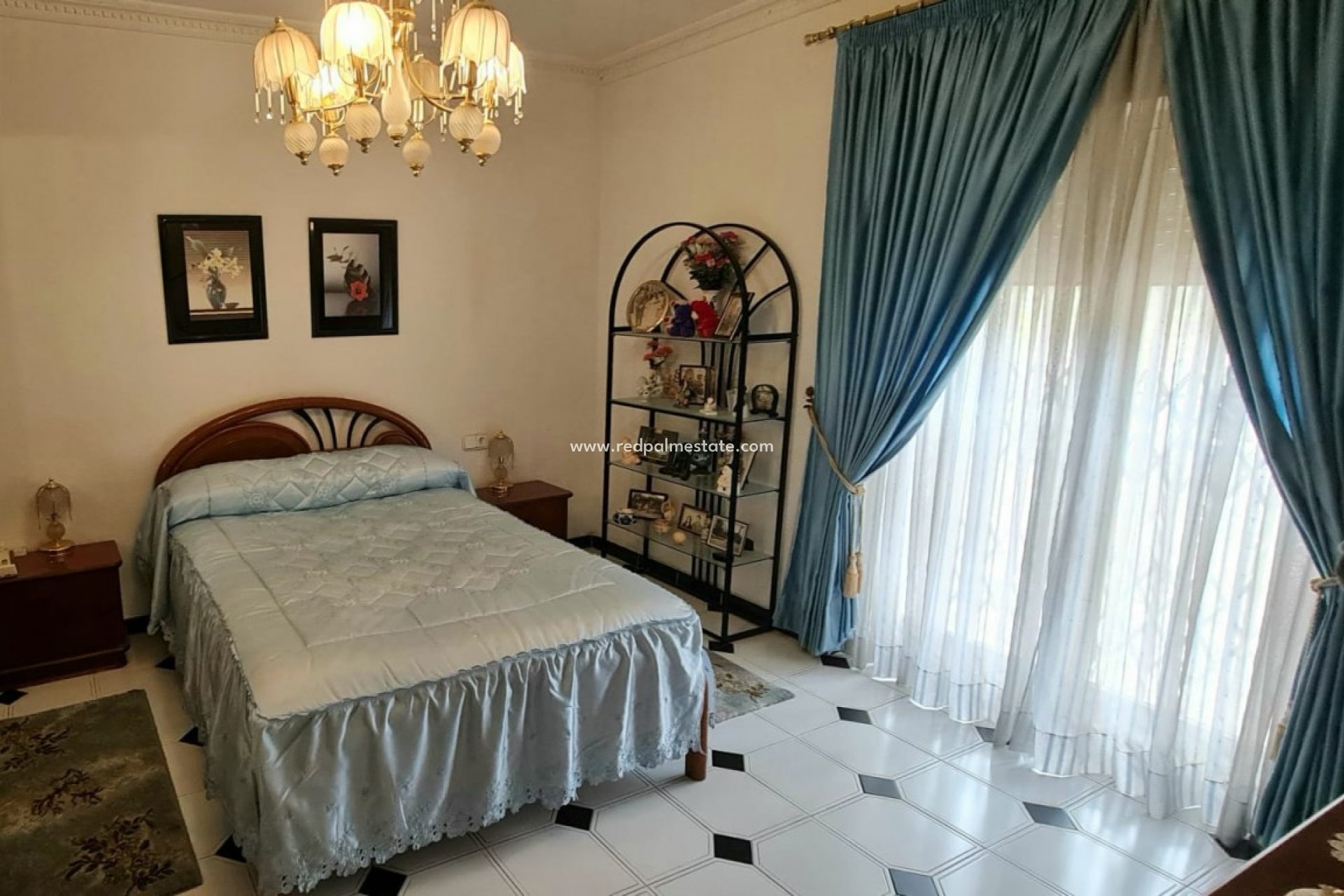 Videresalg - Villa -
Benidorm - Costa Blanca