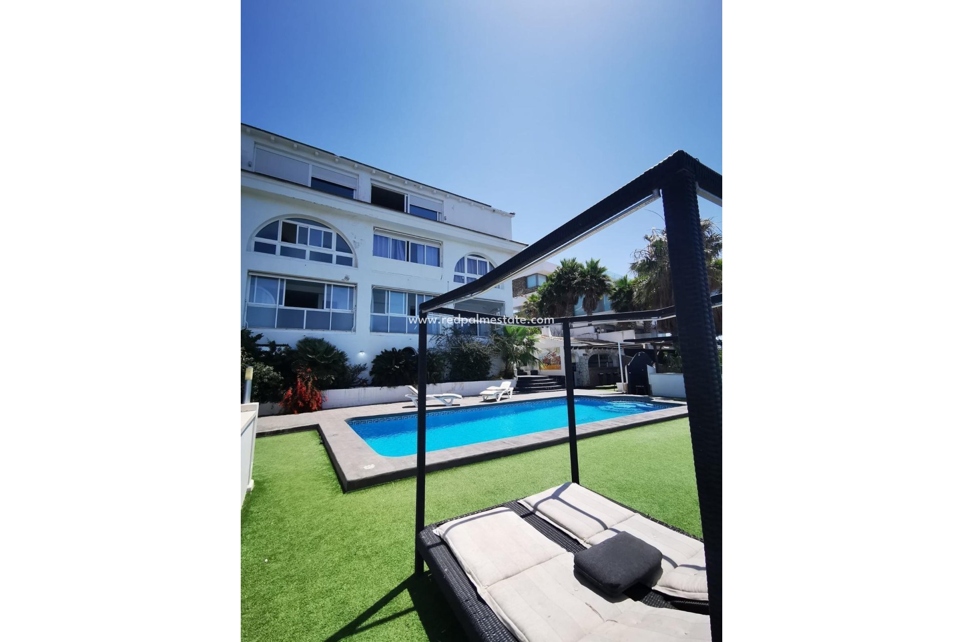 Videresalg - Villa -
Benidorm - Playa de Levante