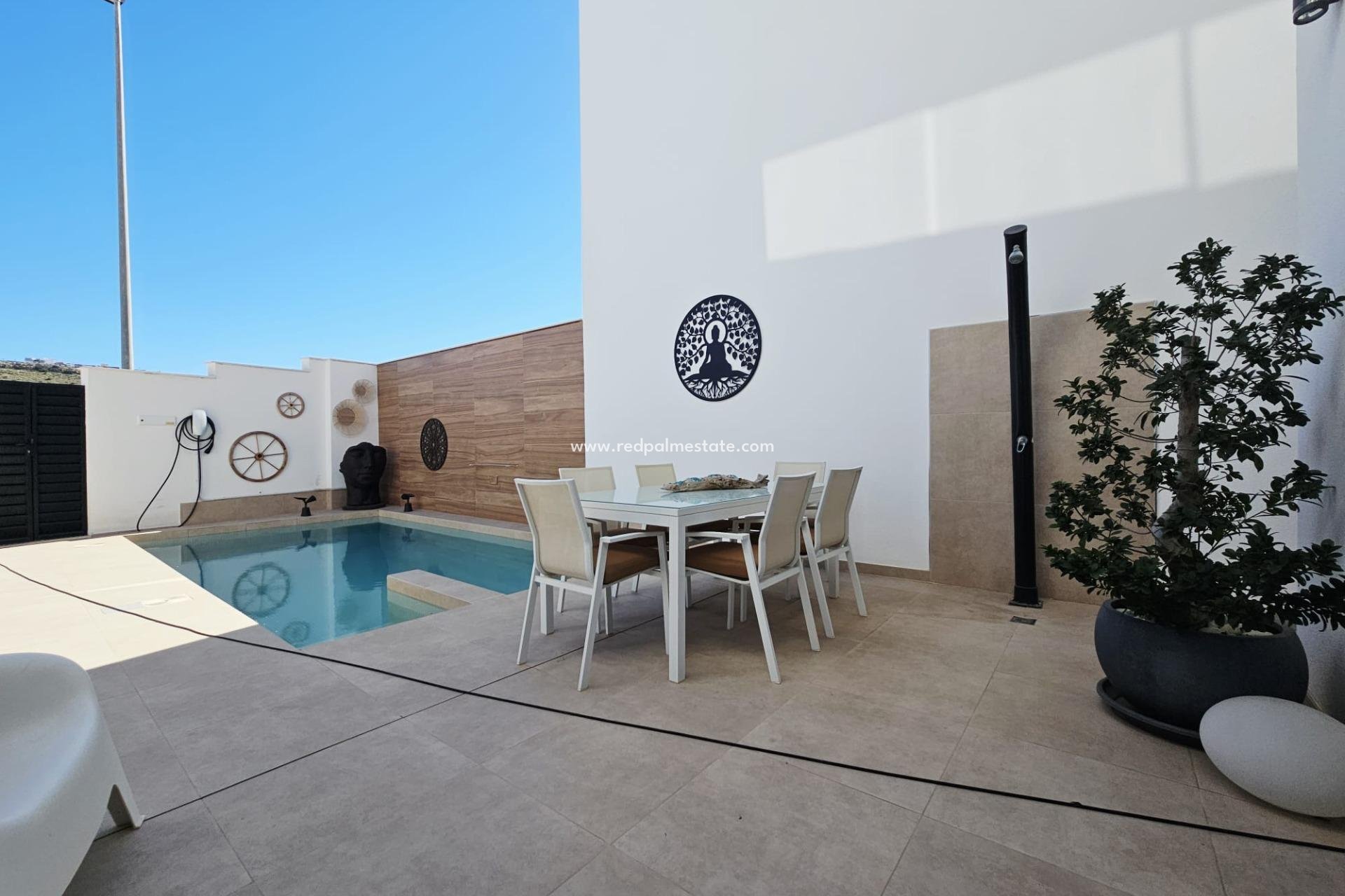 Videresalg - Villa -
Benijofar - Benimar