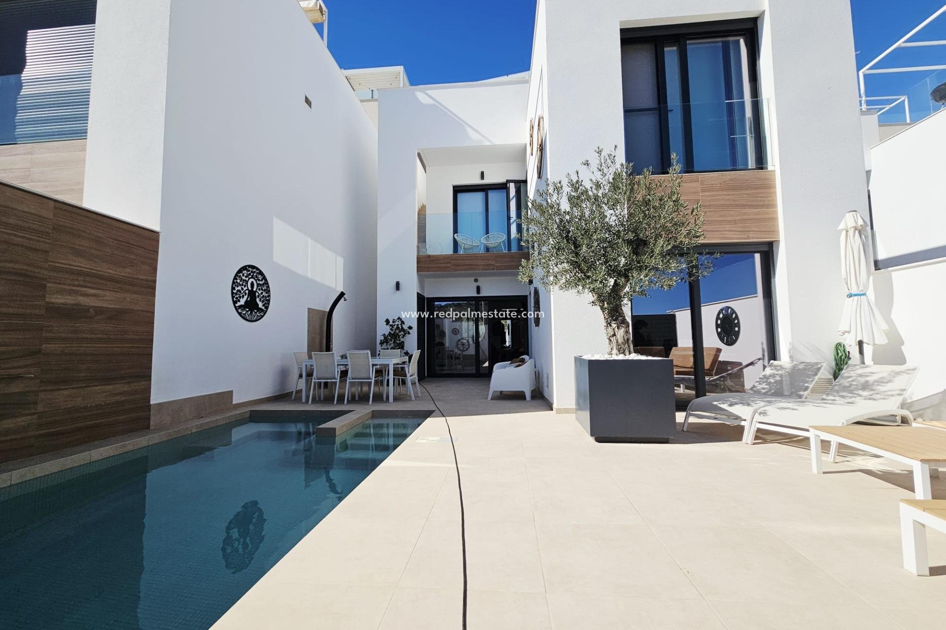 Videresalg - Villa -
Benijofar - Benimar