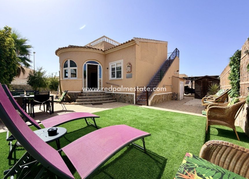Videresalg - Villa -
Benijofar