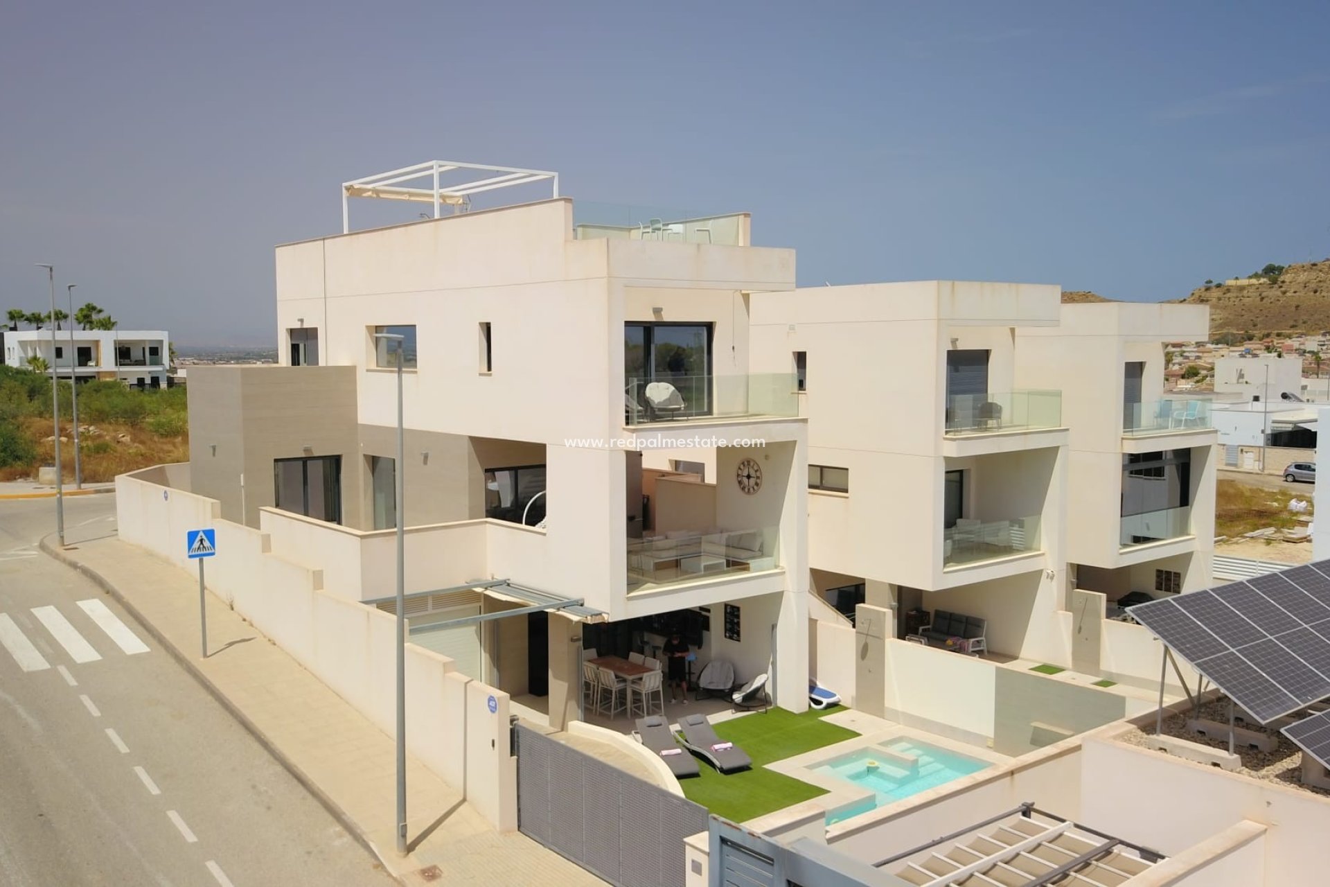 Videresalg - Villa -
Benijofar