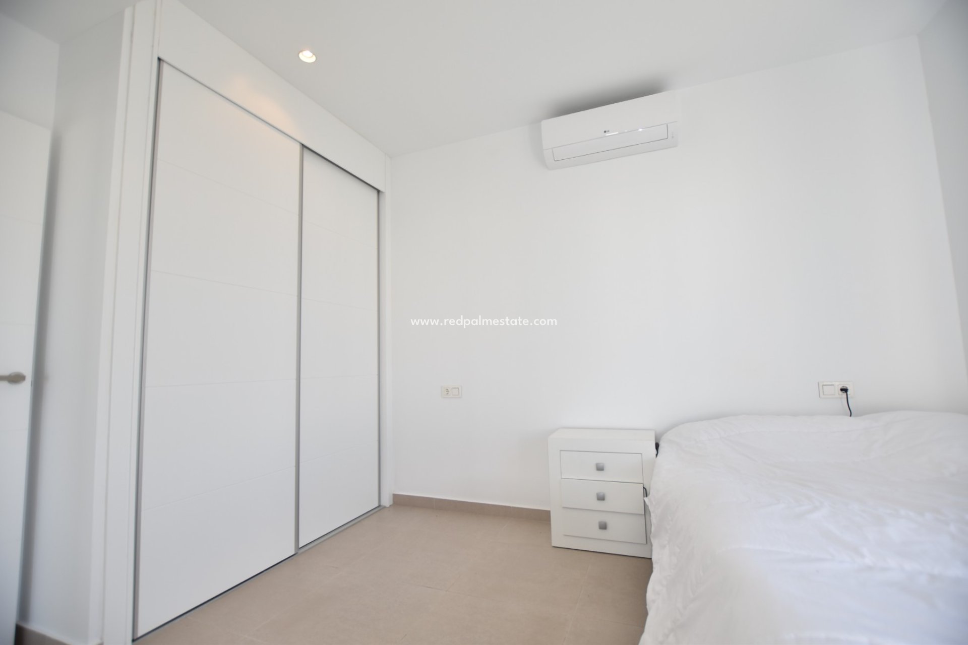 Videresalg - Villa -
Benijofar