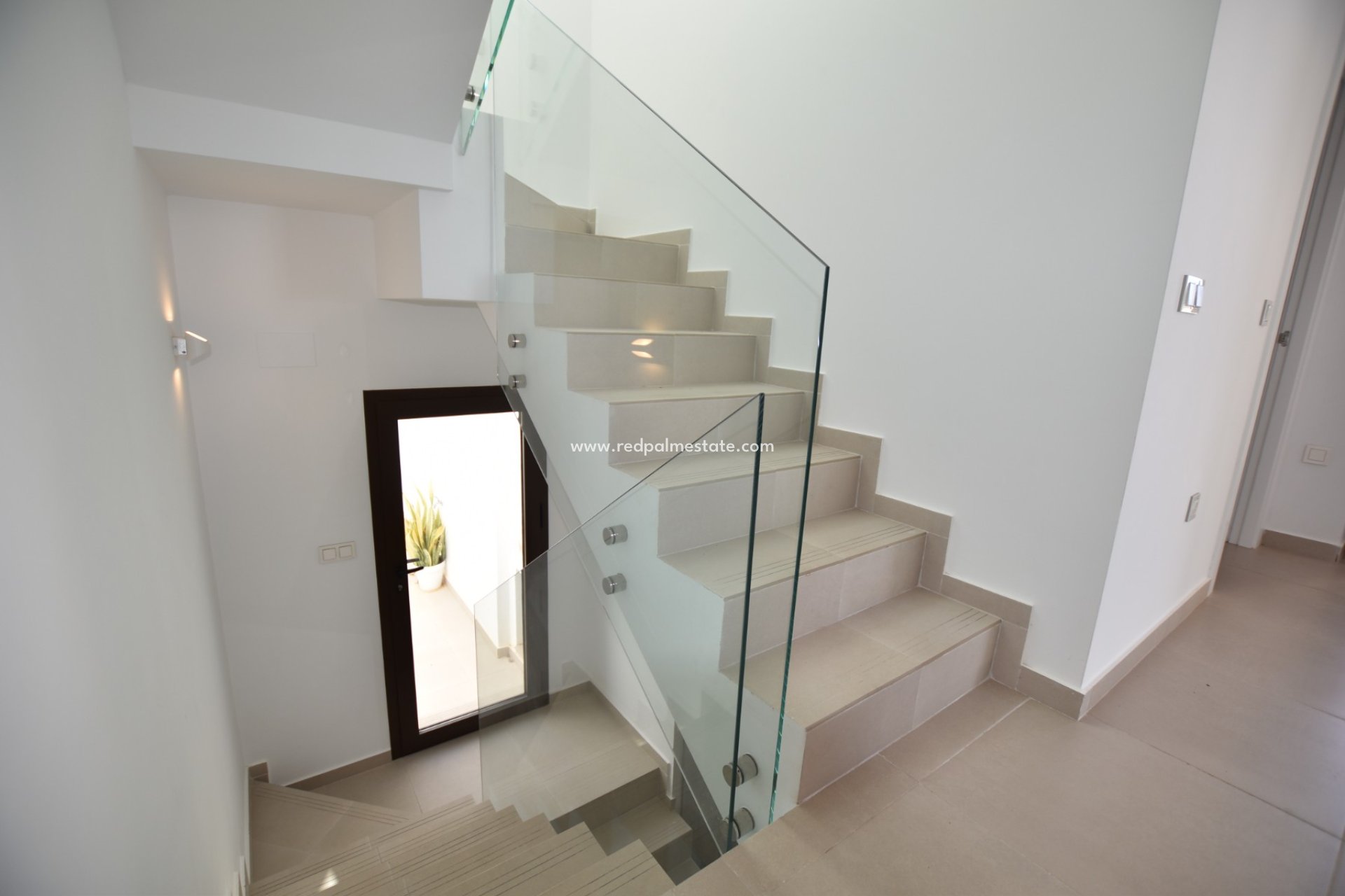 Videresalg - Villa -
Benijofar