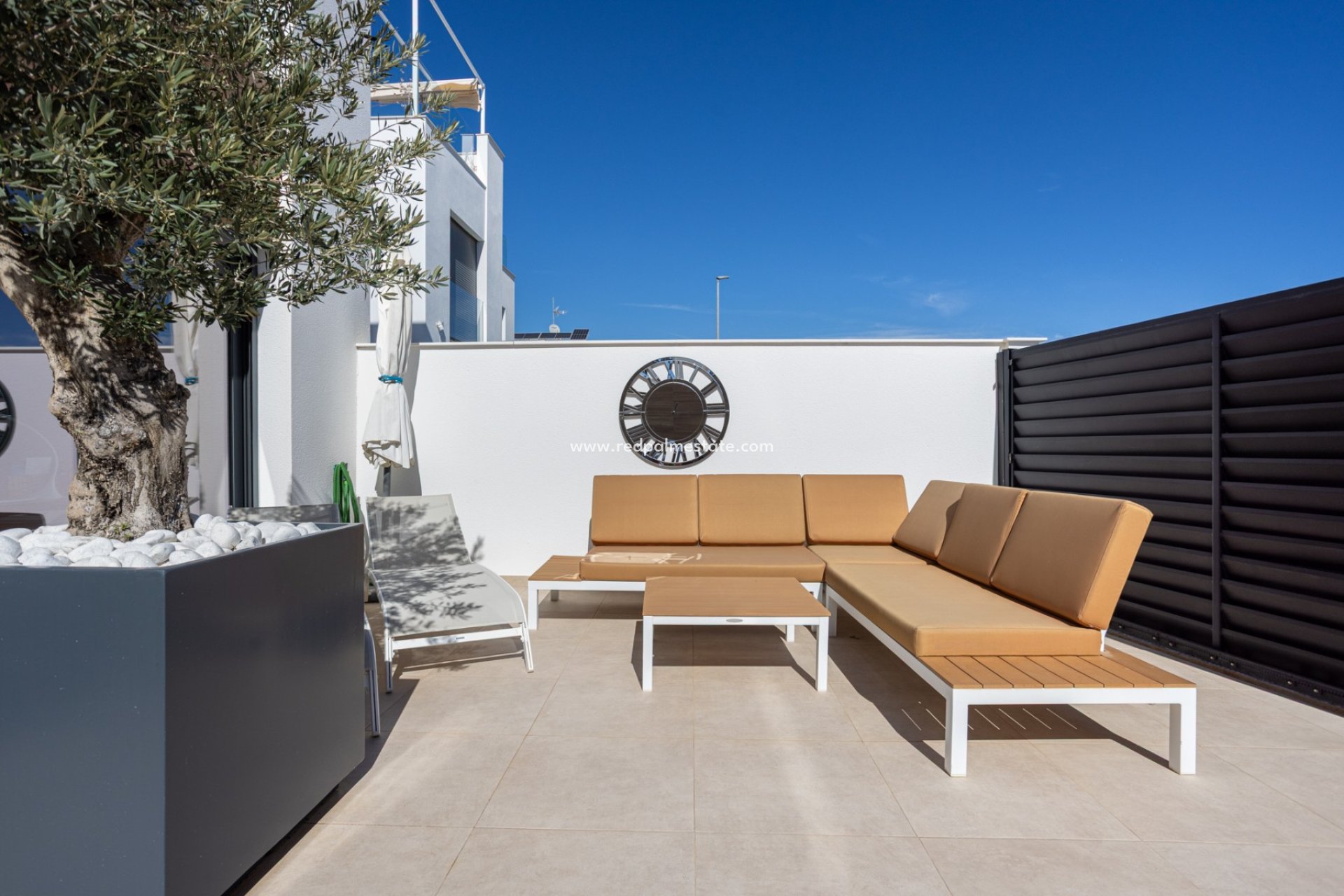 Videresalg - Villa -
Benijofar