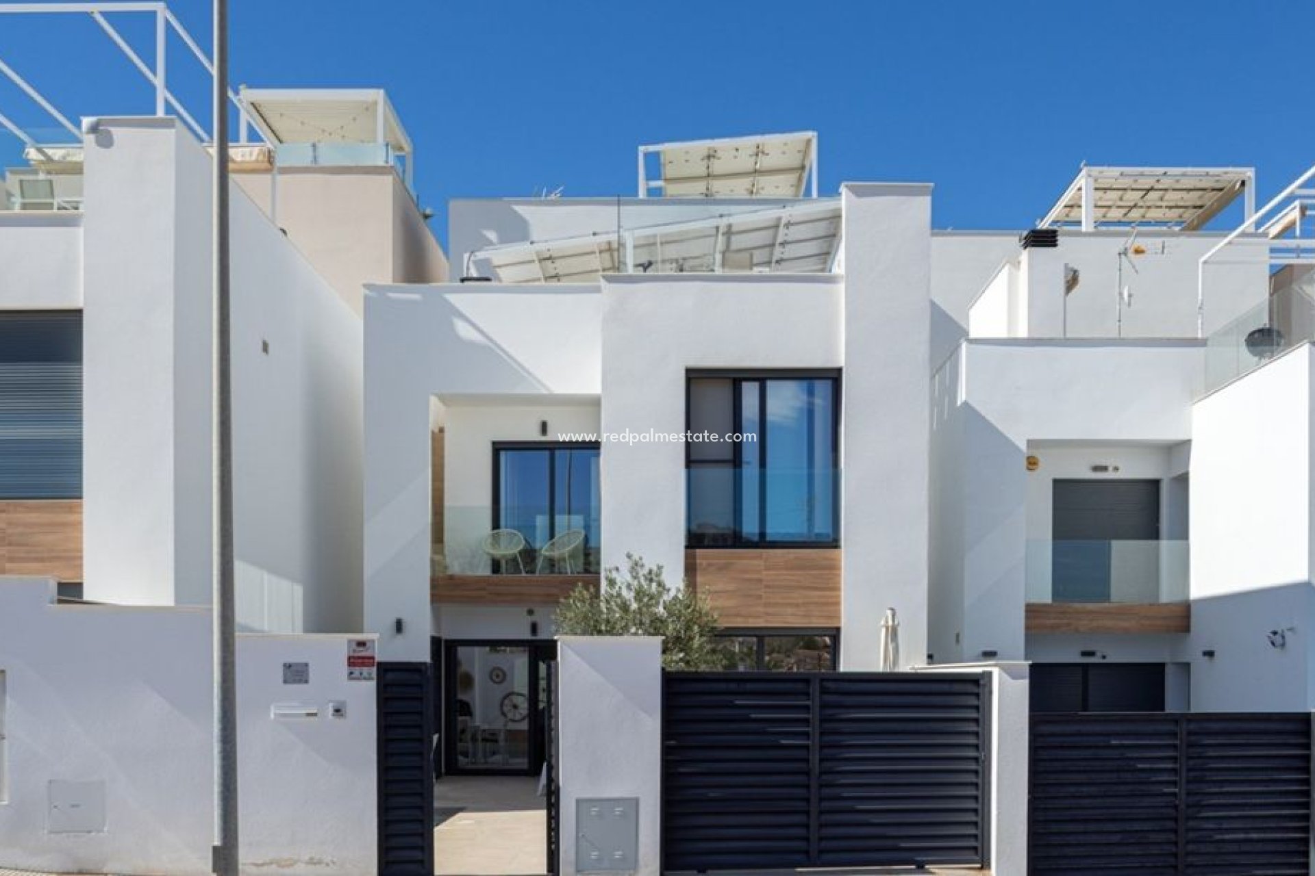 Videresalg - Villa -
Benijofar