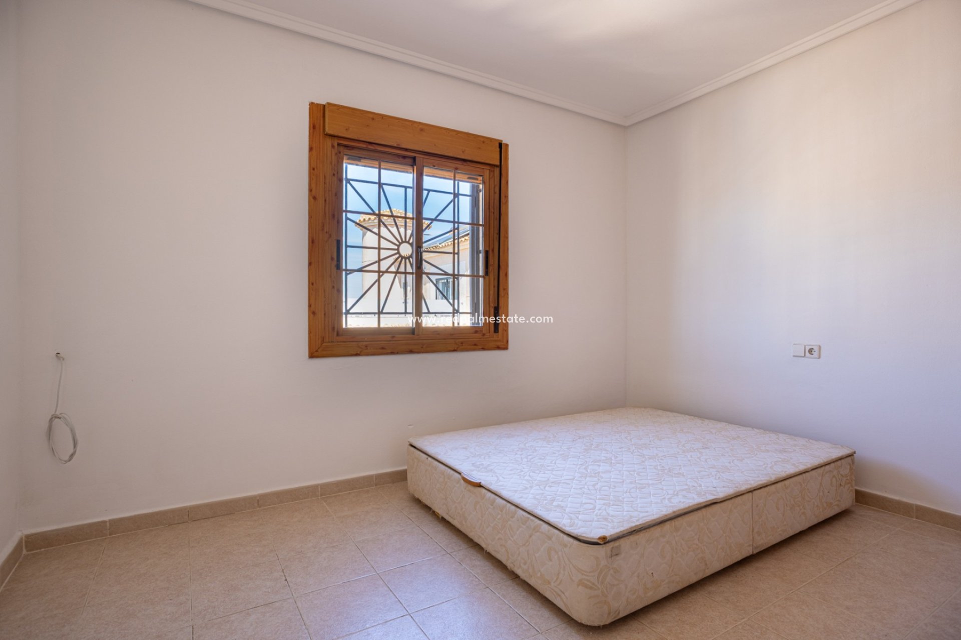 Videresalg - Villa -
Benijofar
