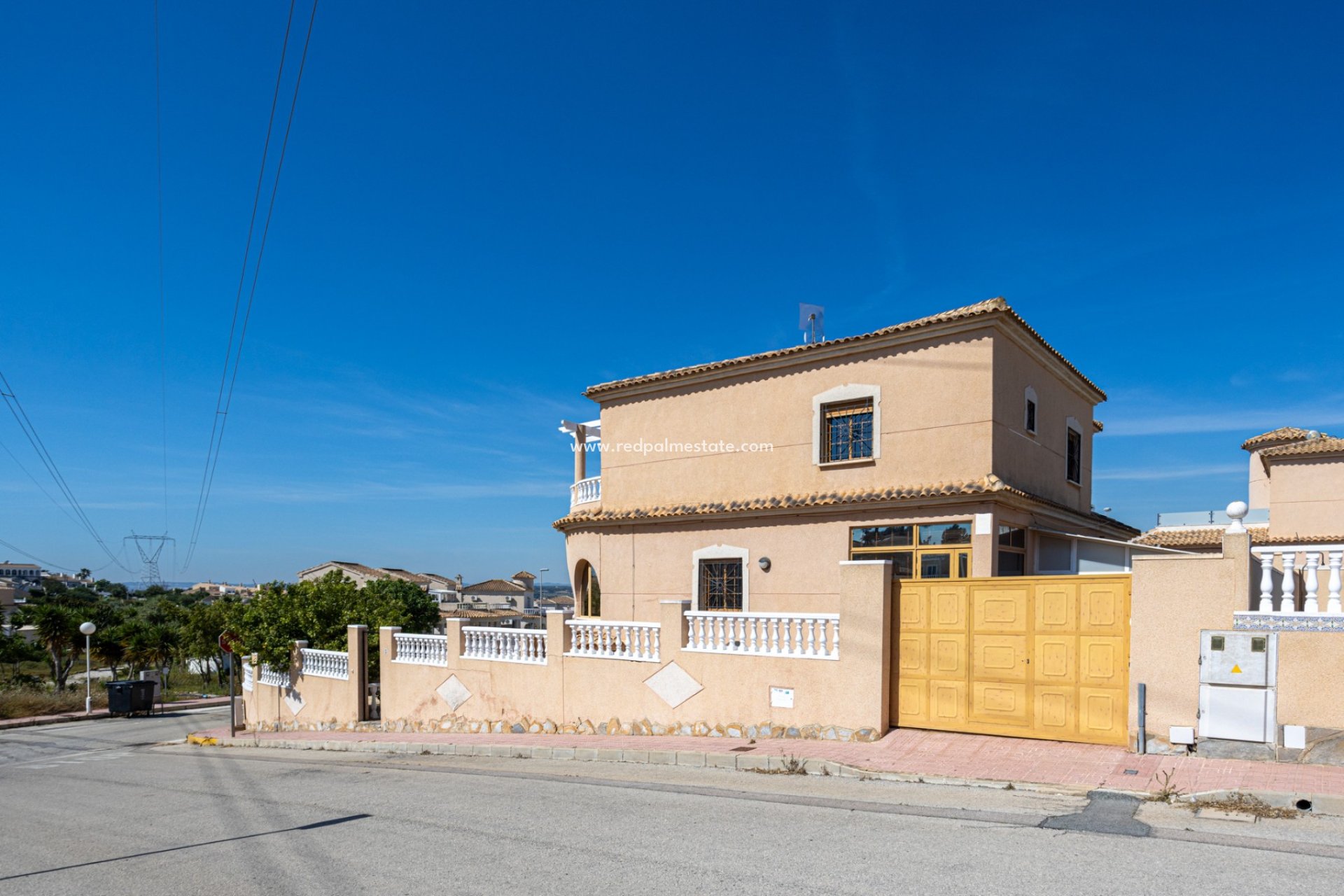Videresalg - Villa -
Benijofar