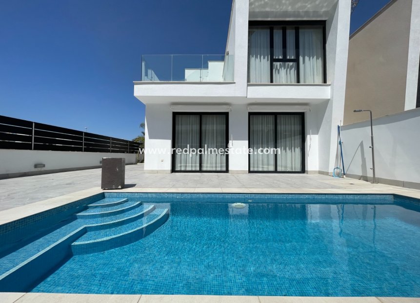 Videresalg - Villa -
Benijofar