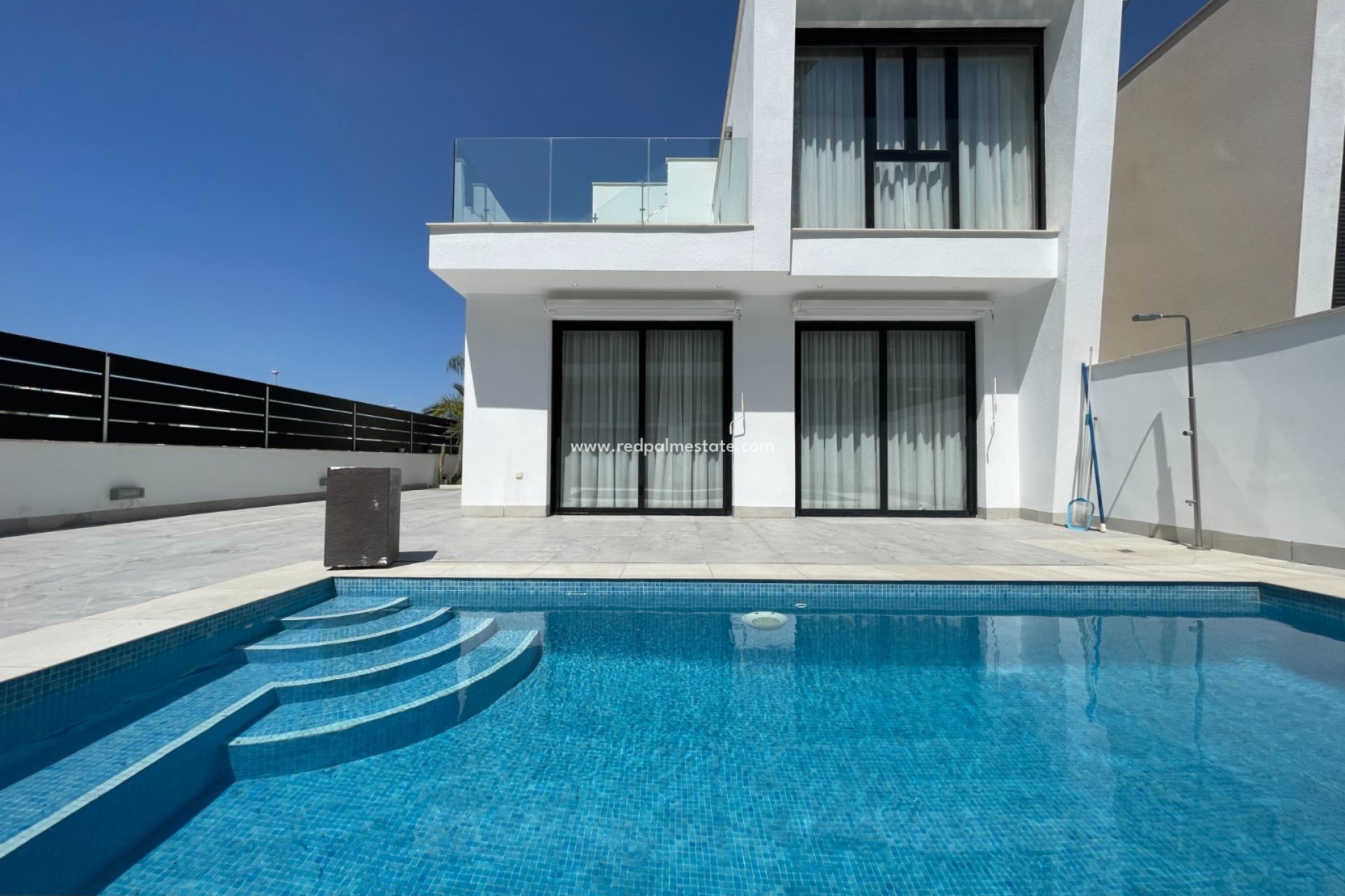 Videresalg - Villa -
Benijofar