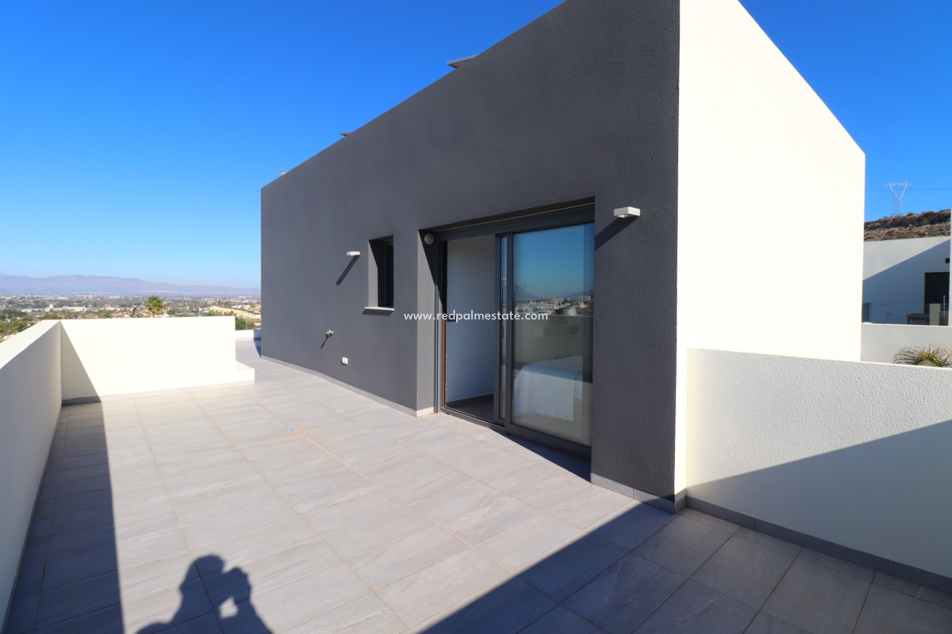 Videresalg - Villa -
Benimar