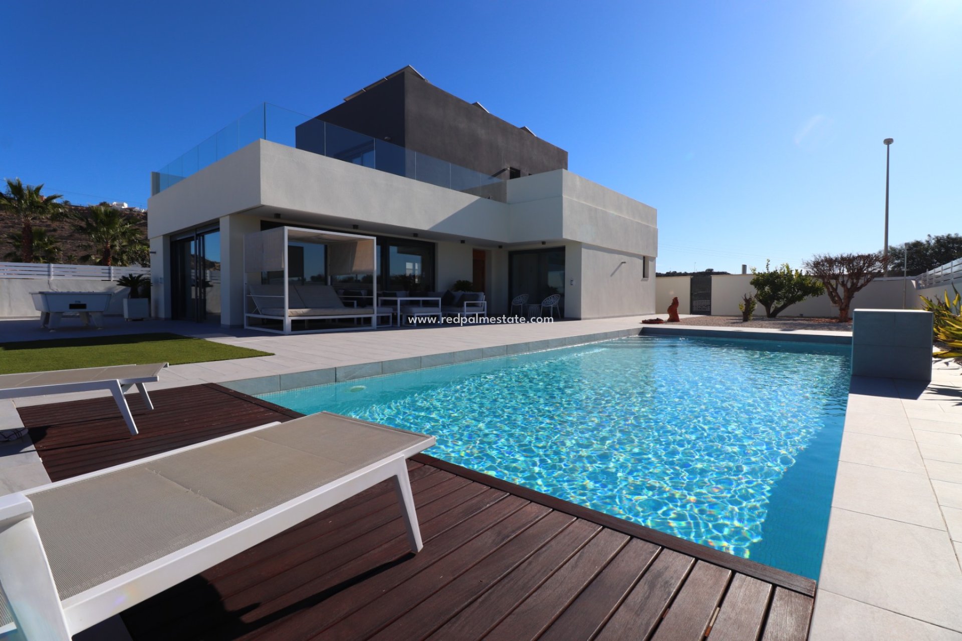 Videresalg - Villa -
Benimar