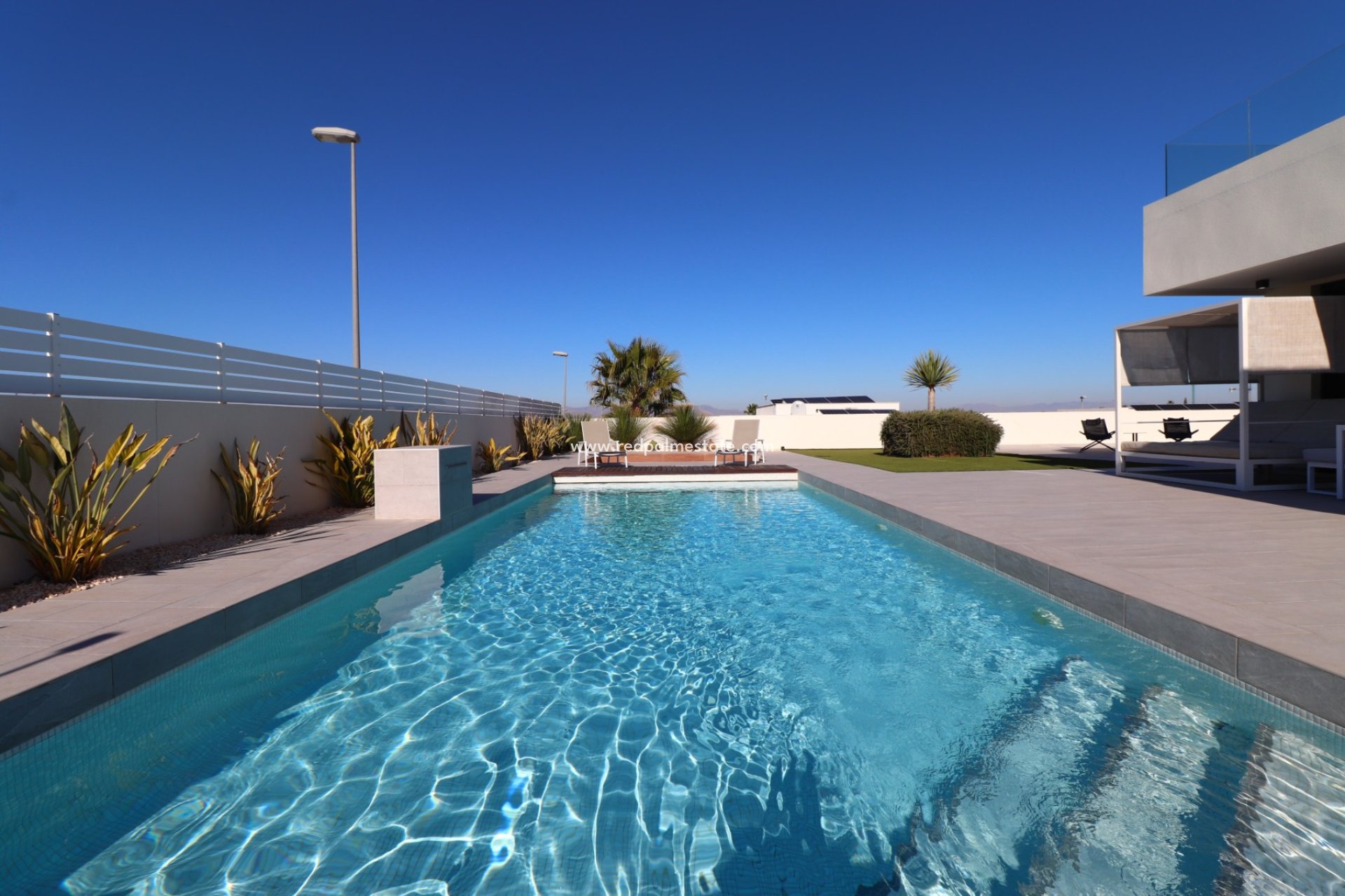 Videresalg - Villa -
Benimar
