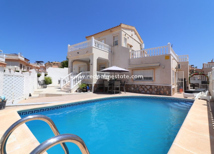 Videresalg - Villa -
Benimar