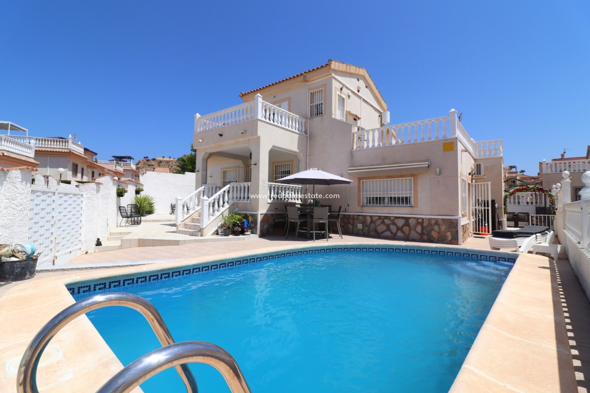 Videresalg - Villa -
Benimar