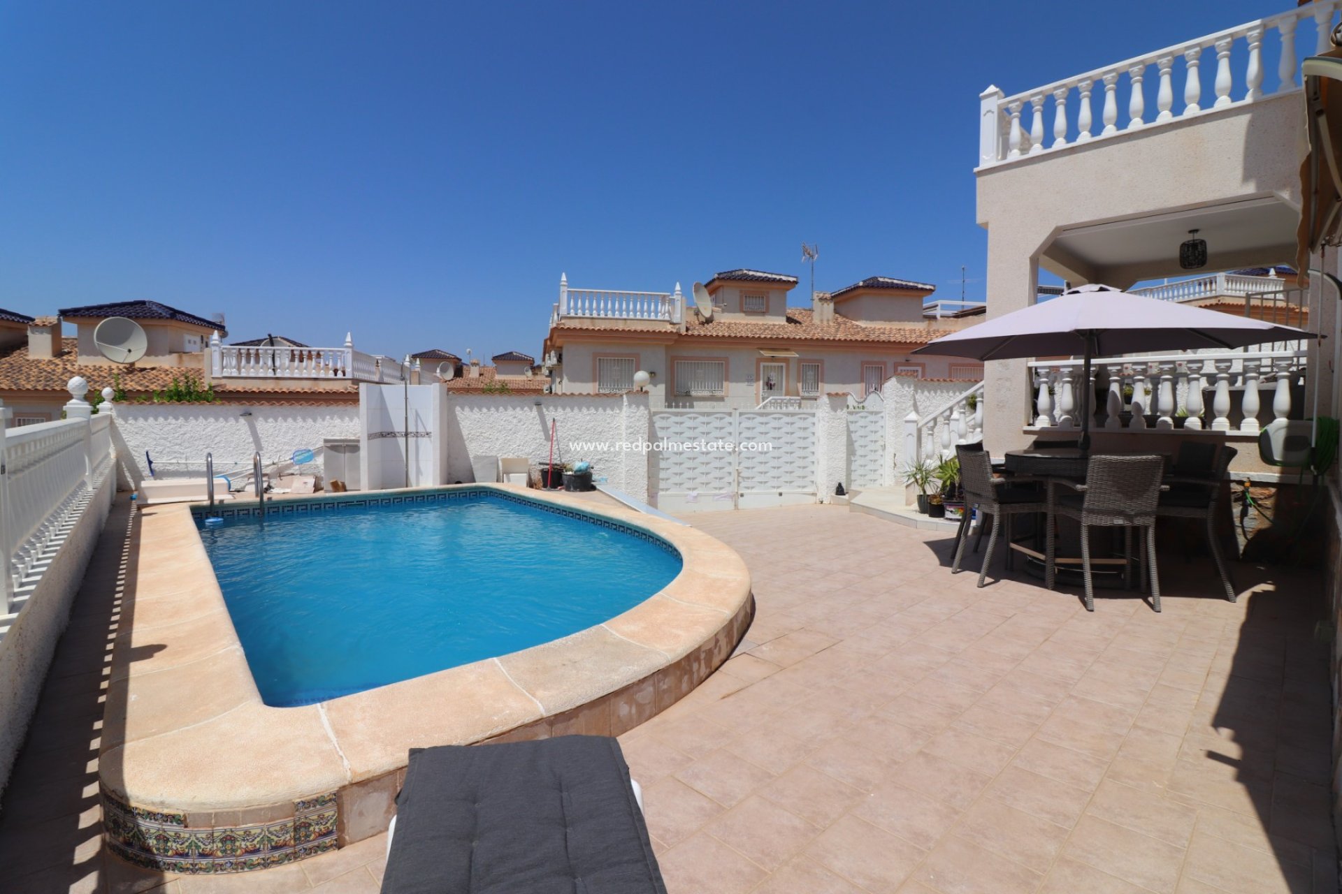 Videresalg - Villa -
Benimar