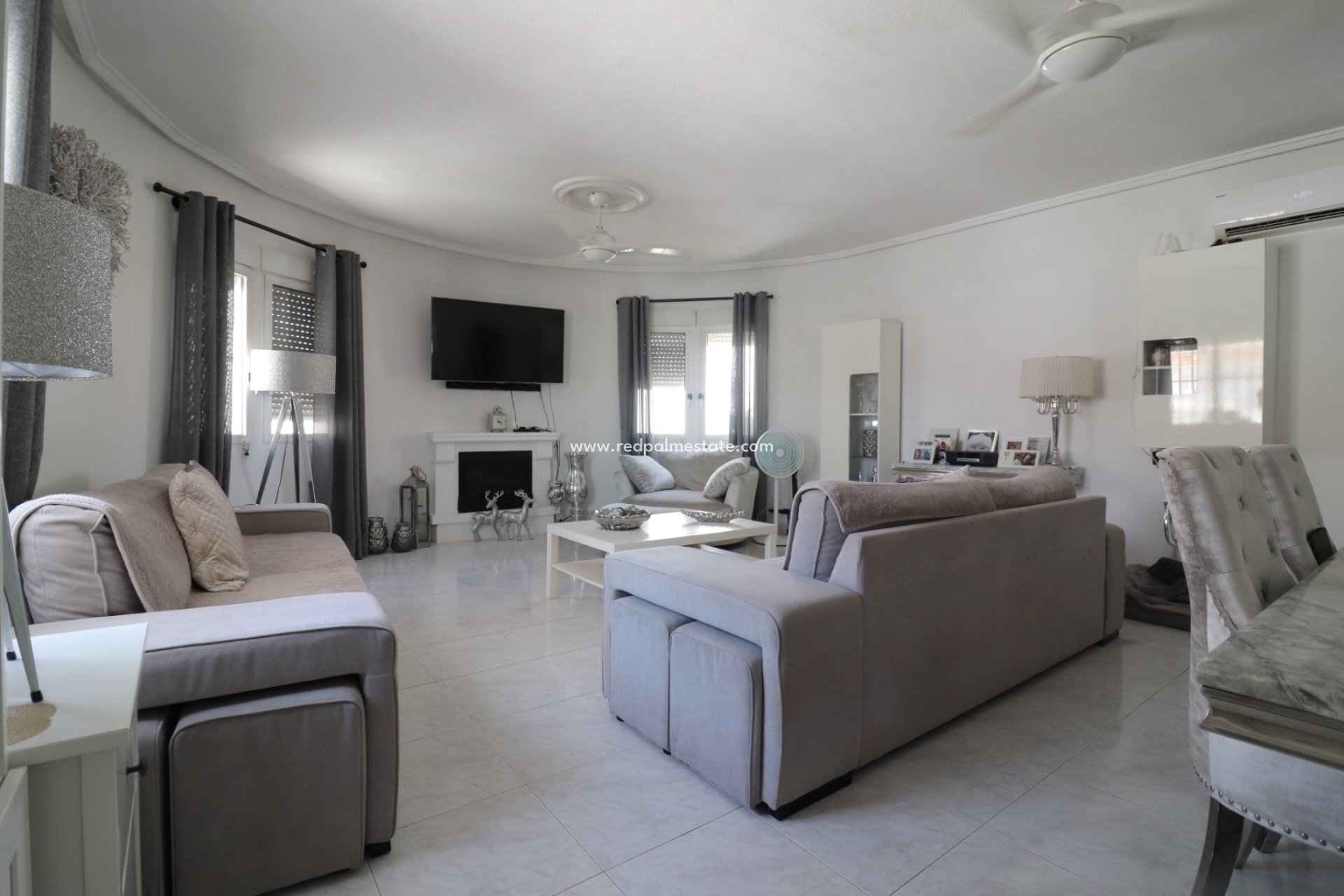 Videresalg - Villa -
Benimar