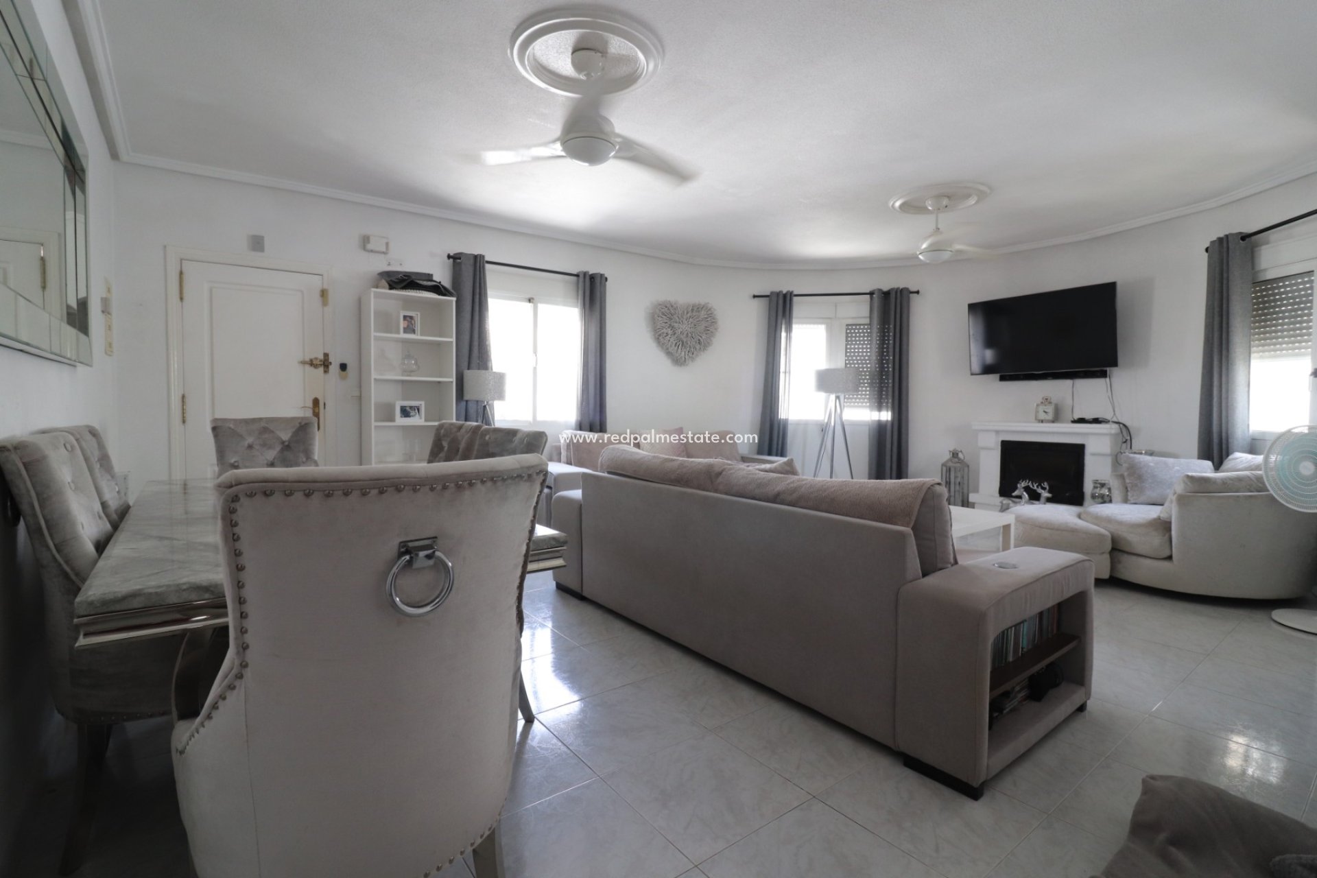 Videresalg - Villa -
Benimar