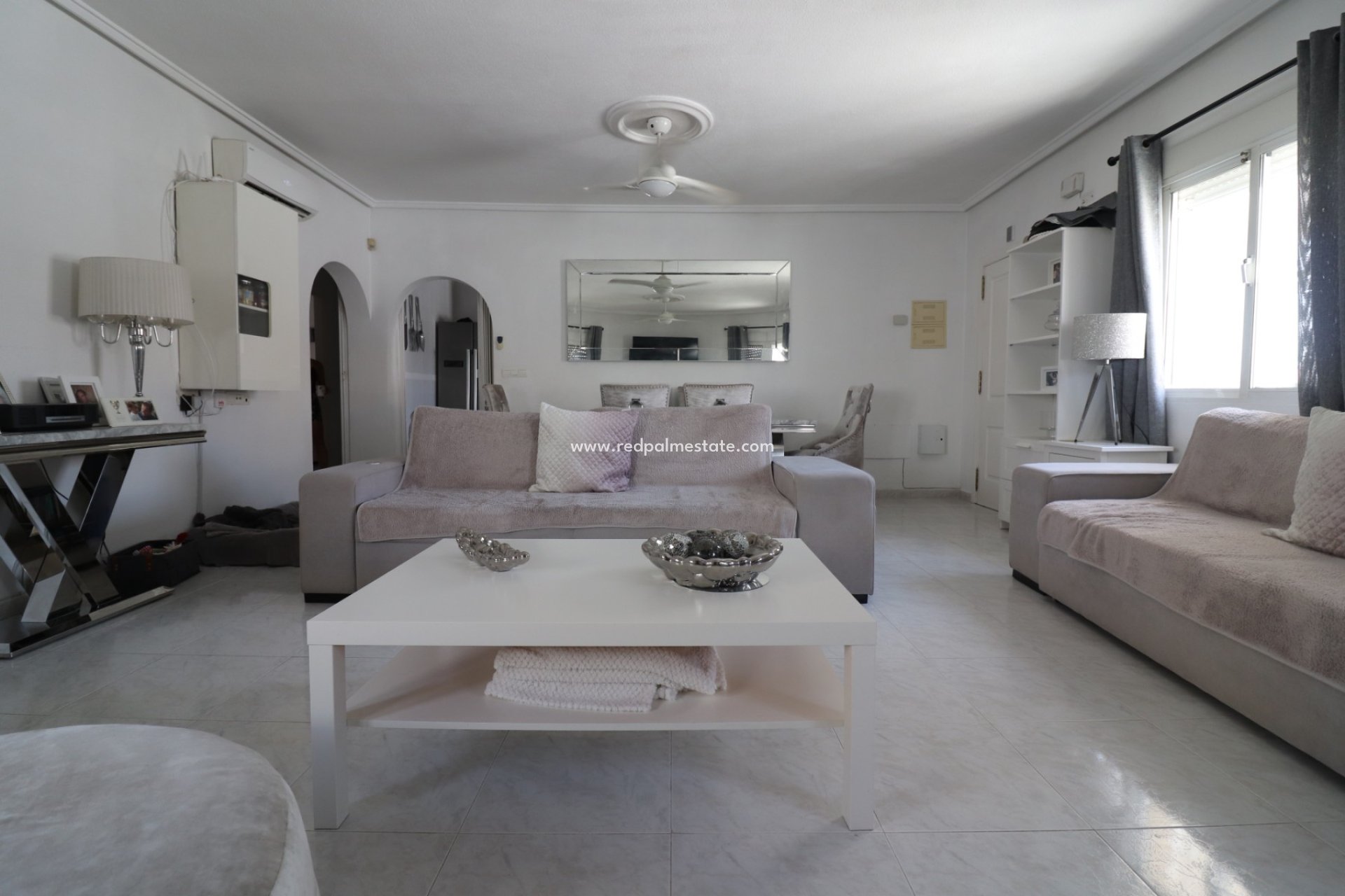Videresalg - Villa -
Benimar