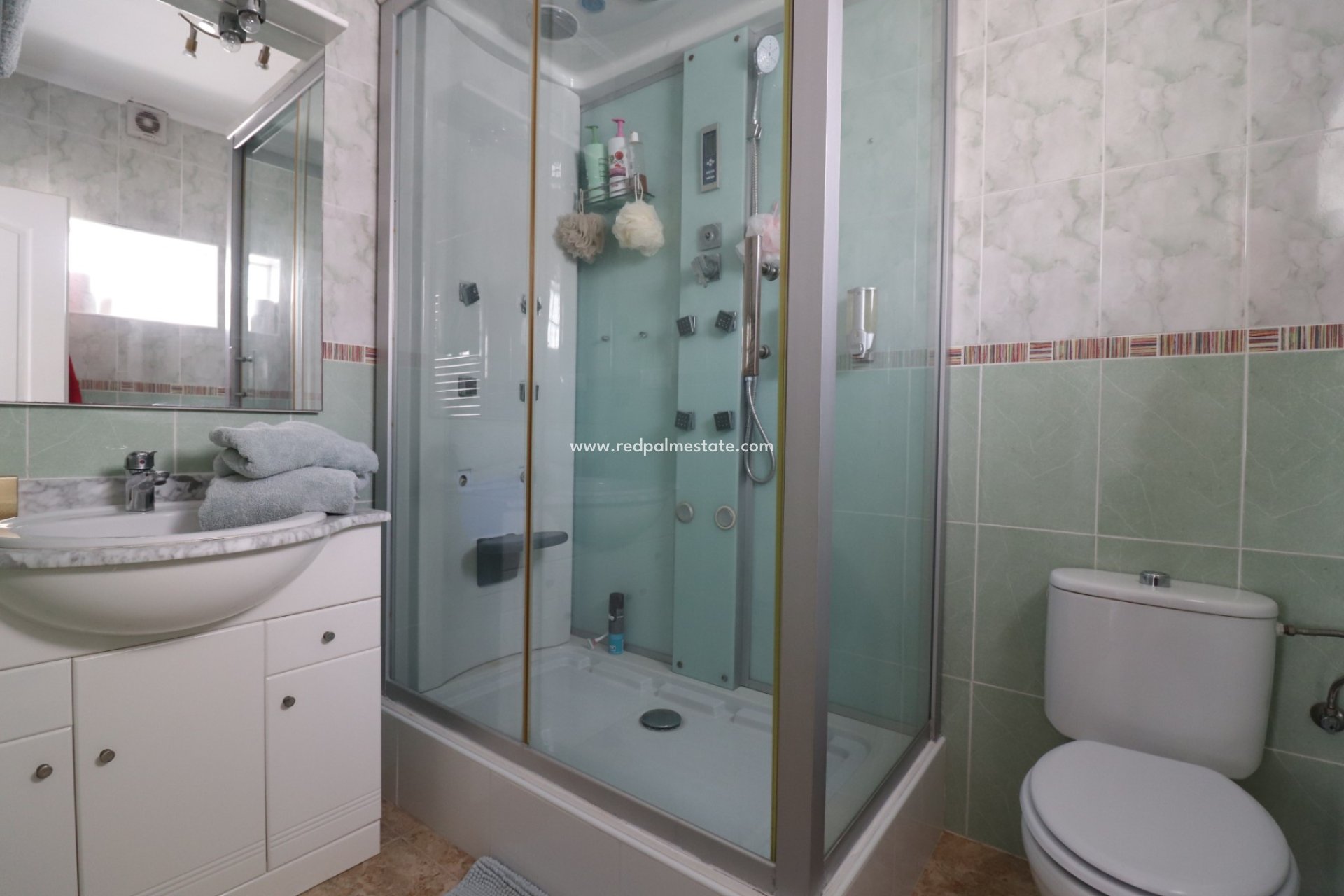 Videresalg - Villa -
Benimar