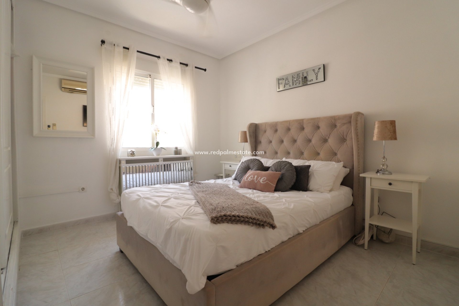 Videresalg - Villa -
Benimar