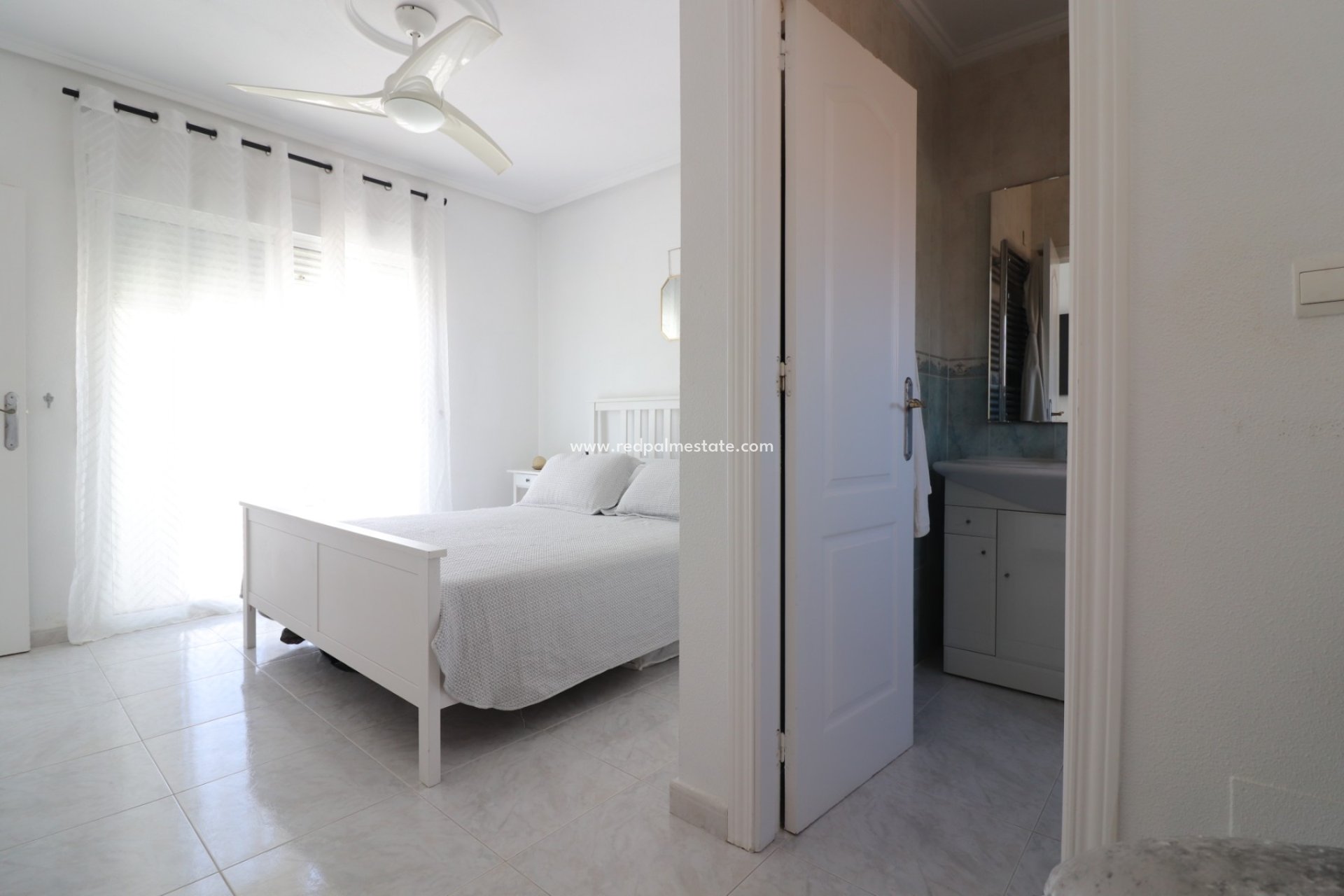 Videresalg - Villa -
Benimar