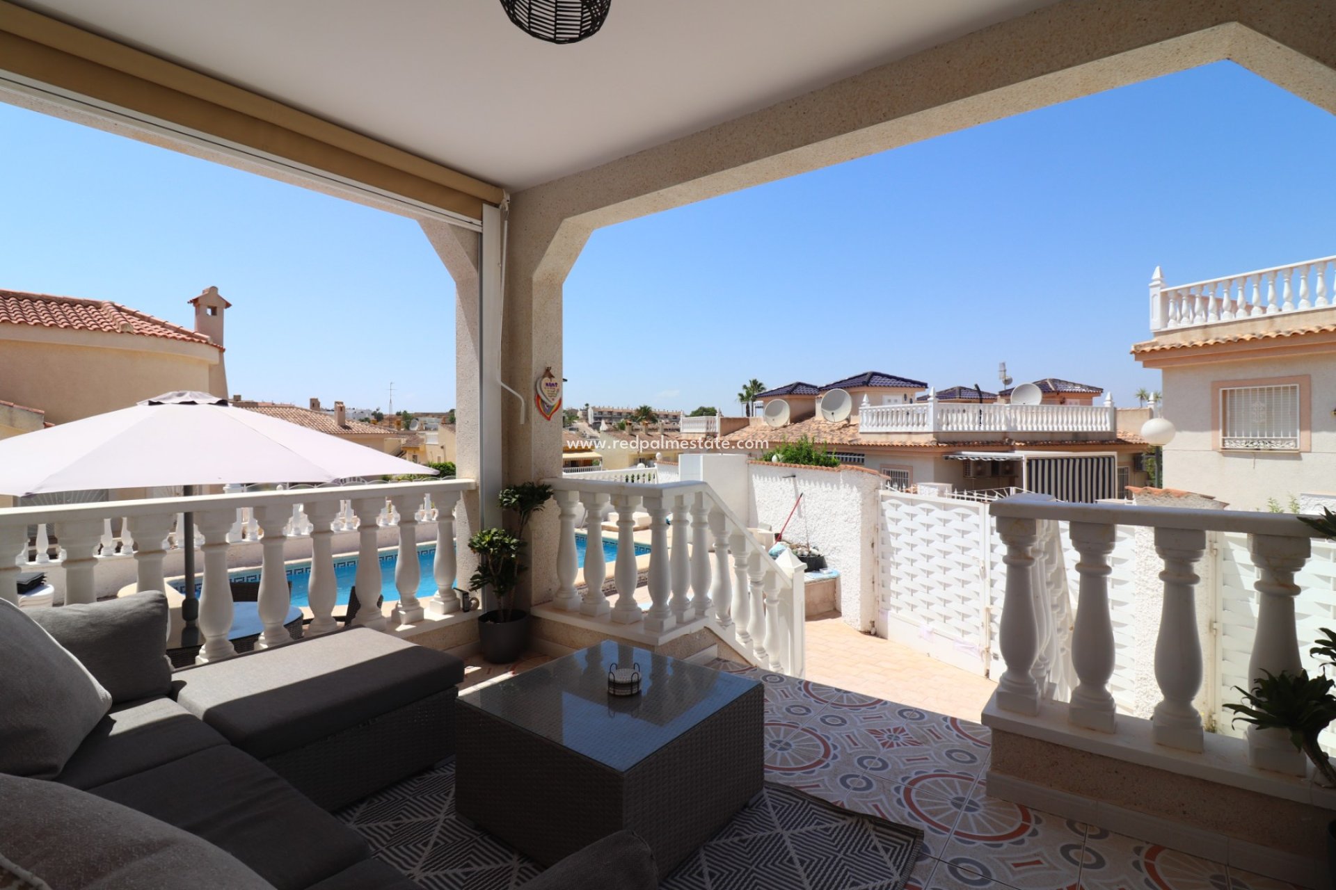 Videresalg - Villa -
Benimar