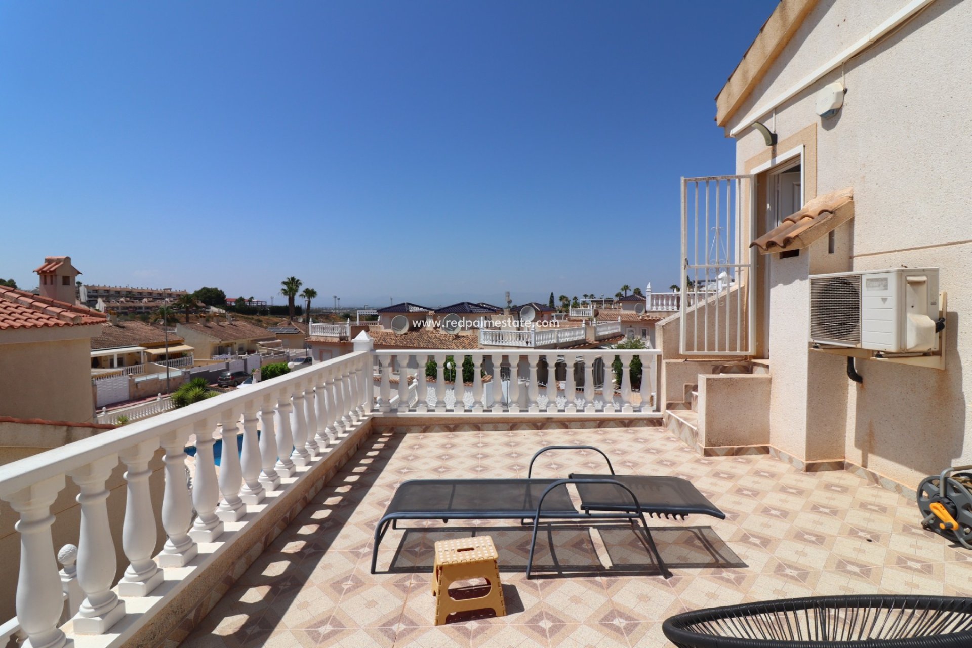 Videresalg - Villa -
Benimar