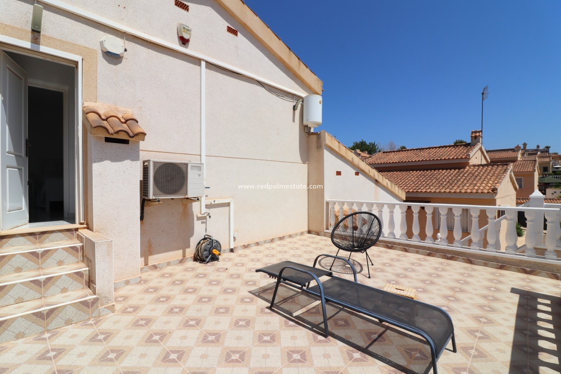 Videresalg - Villa -
Benimar