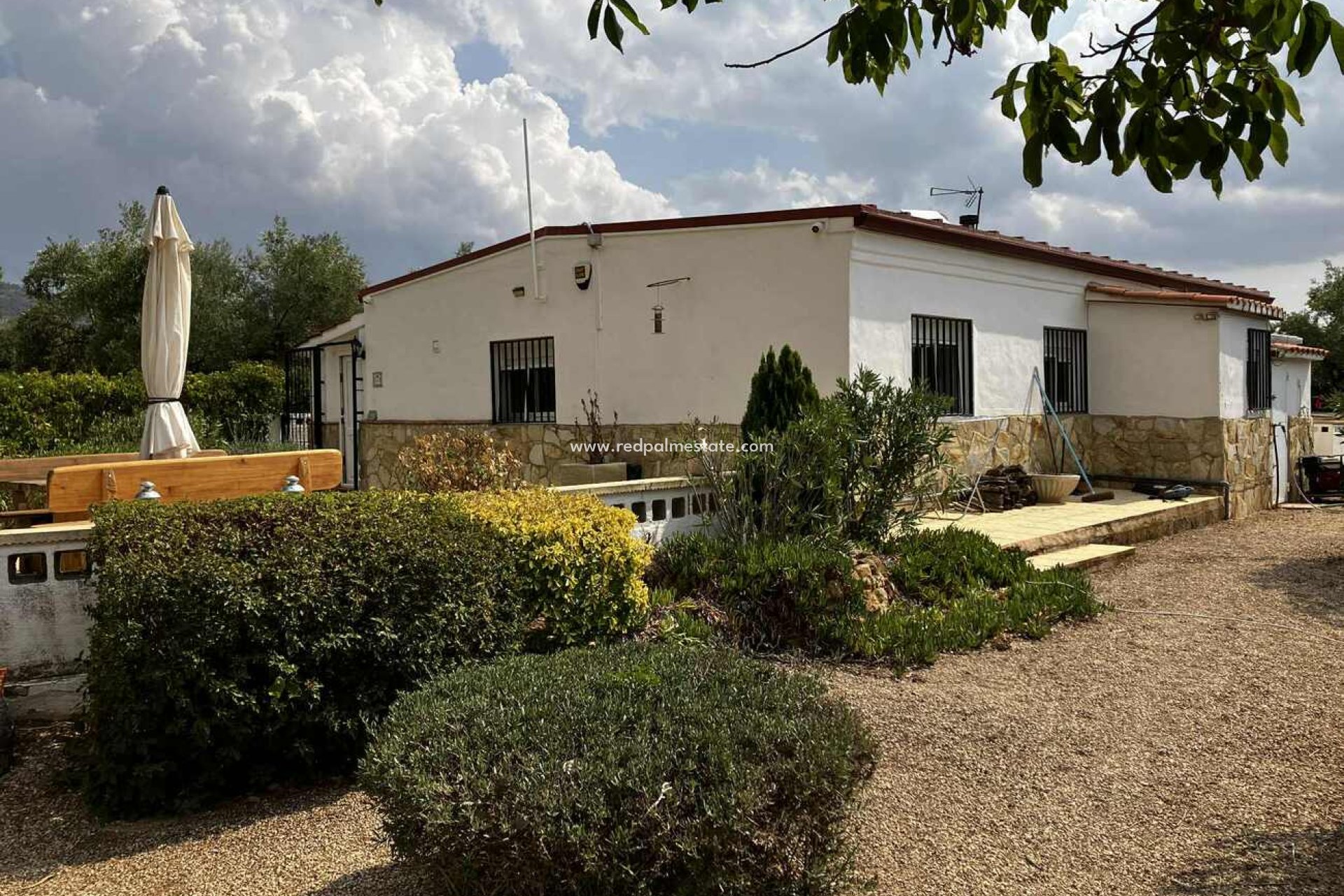 Videresalg - Villa -
Biar - Costa Blanca