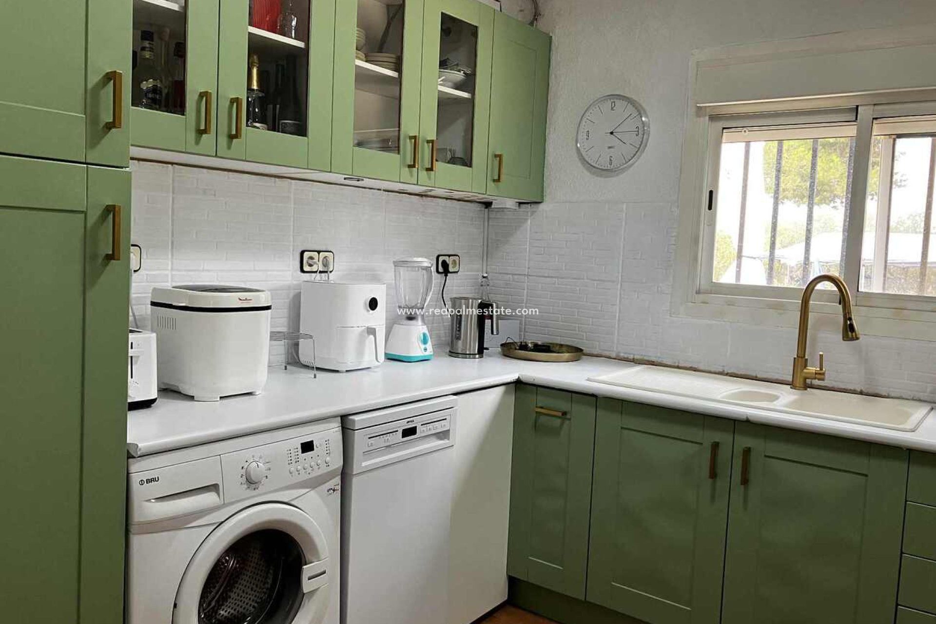 Videresalg - Villa -
Biar - Costa Blanca