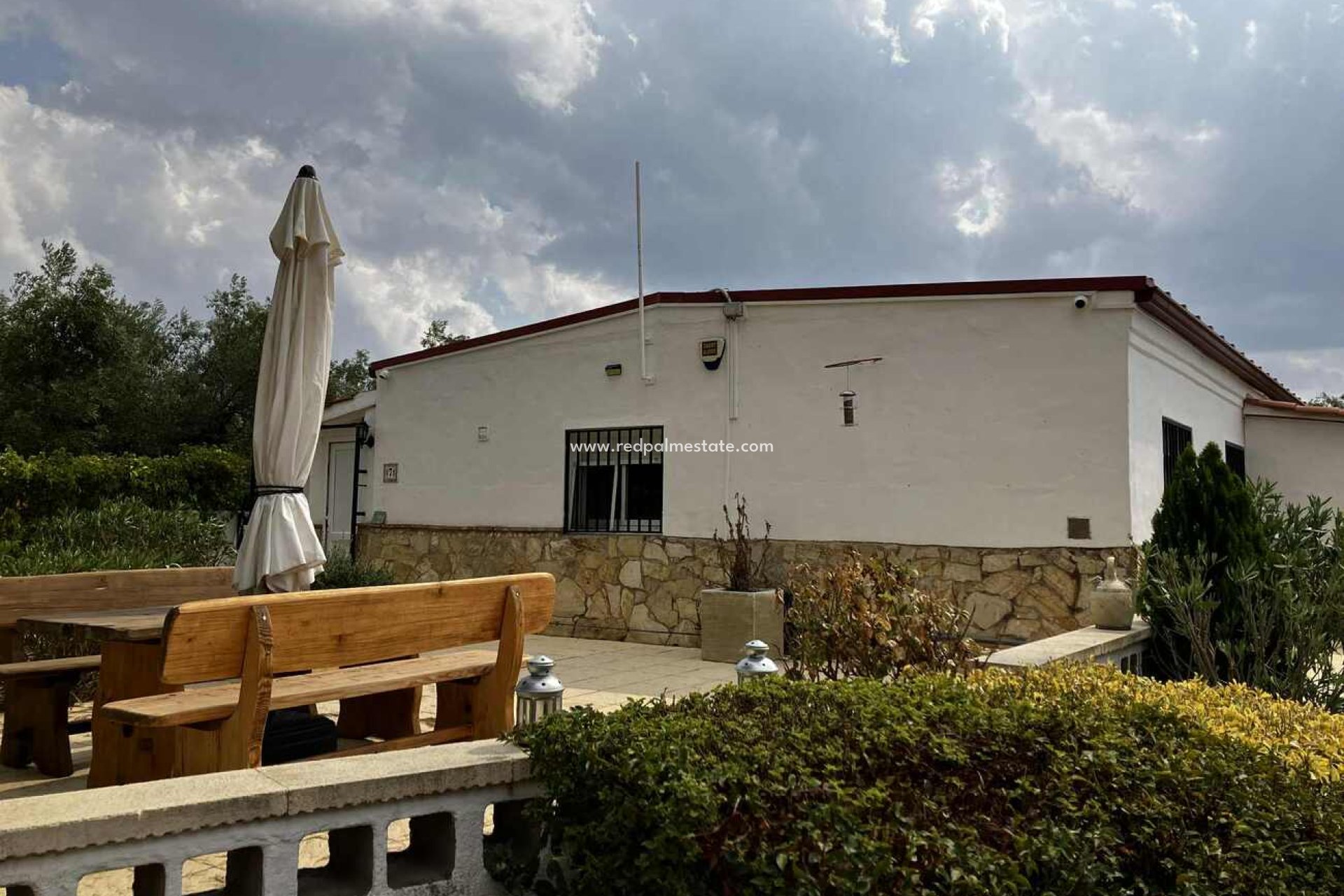 Videresalg - Villa -
Biar - Costa Blanca