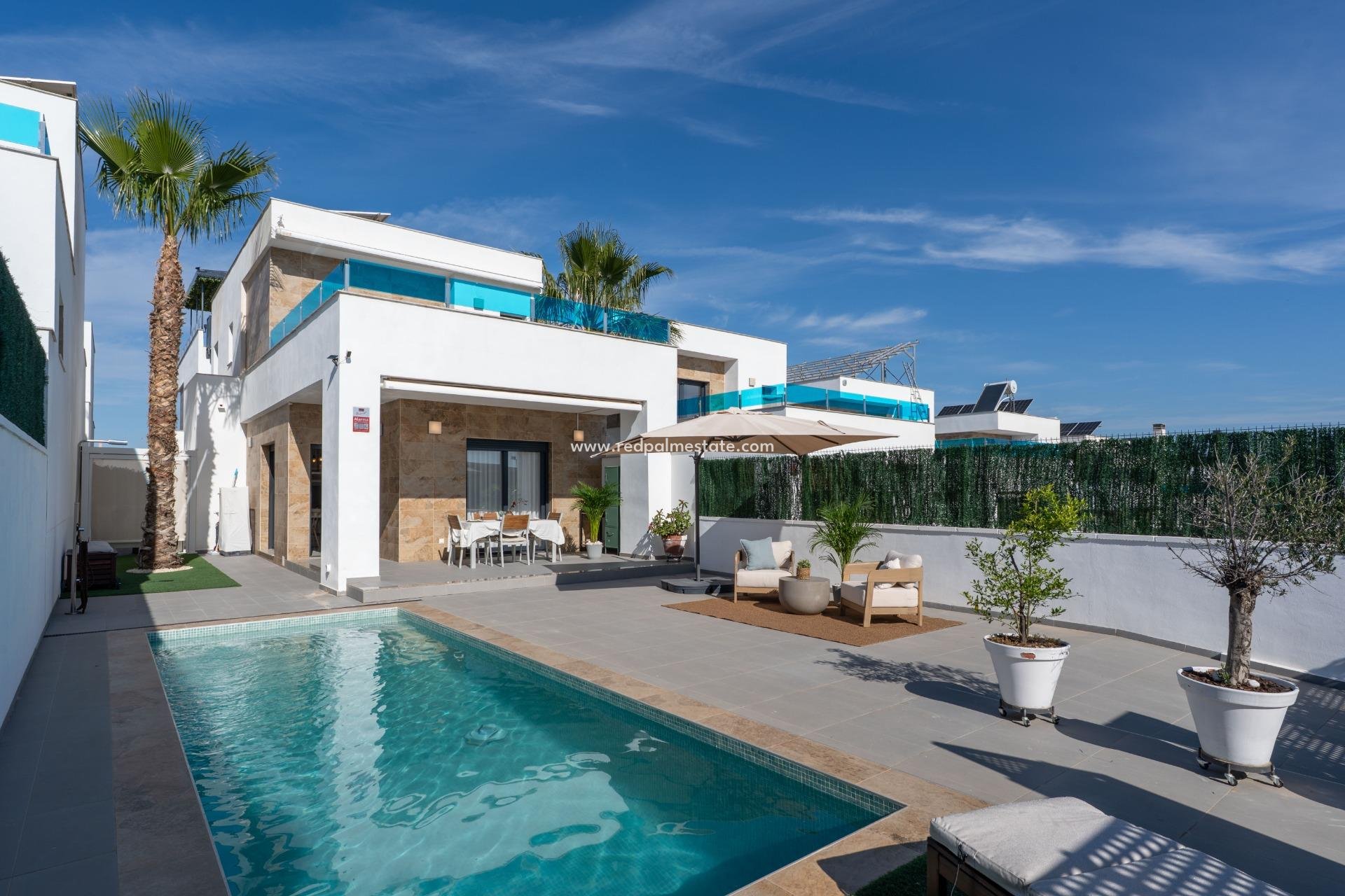 Videresalg - Villa -
Bigastro - D6