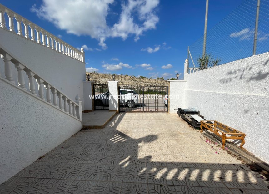 Videresalg - Villa -
Bigastro - Inland